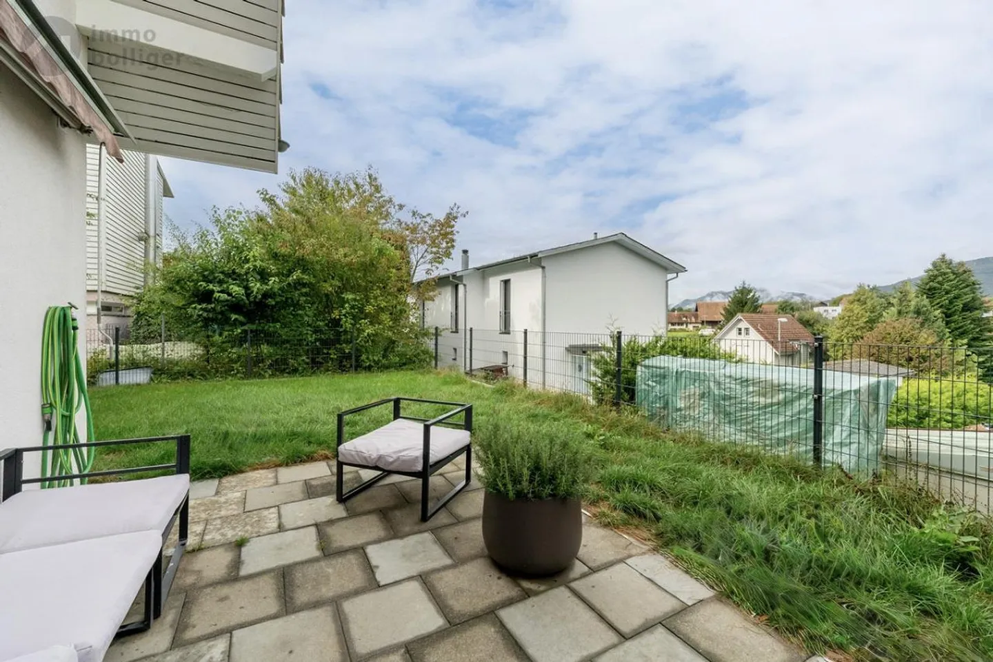 Appartement en duplex lumineux avec cheminée et jardin - Photo 14 sur 15