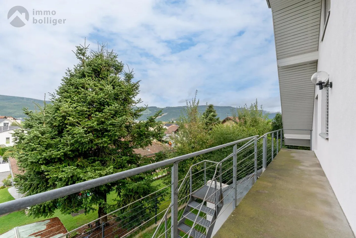 Appartement en duplex lumineux avec cheminée et jardin - Photo 15 sur 15