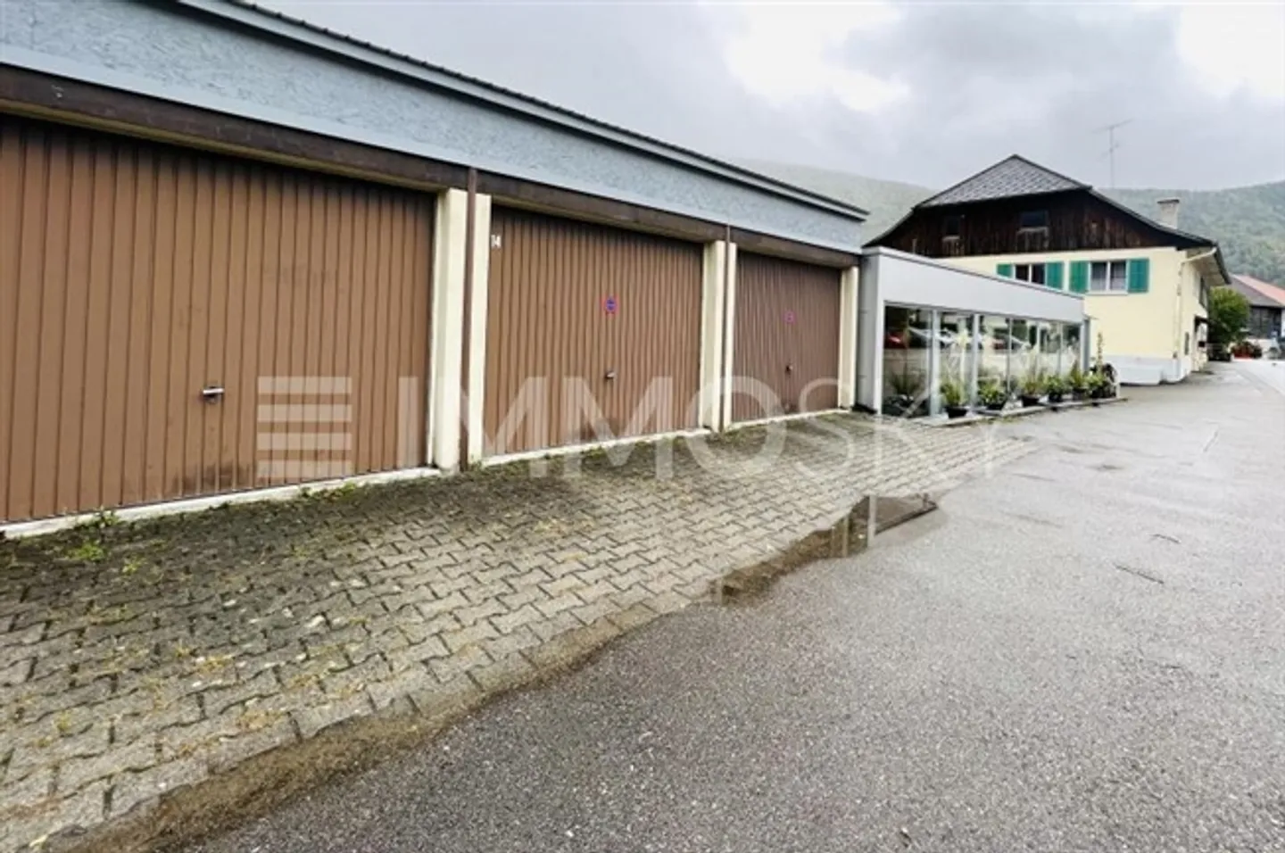 Investissez dans ce bel immeuble de rapport - Photo 4 sur 5