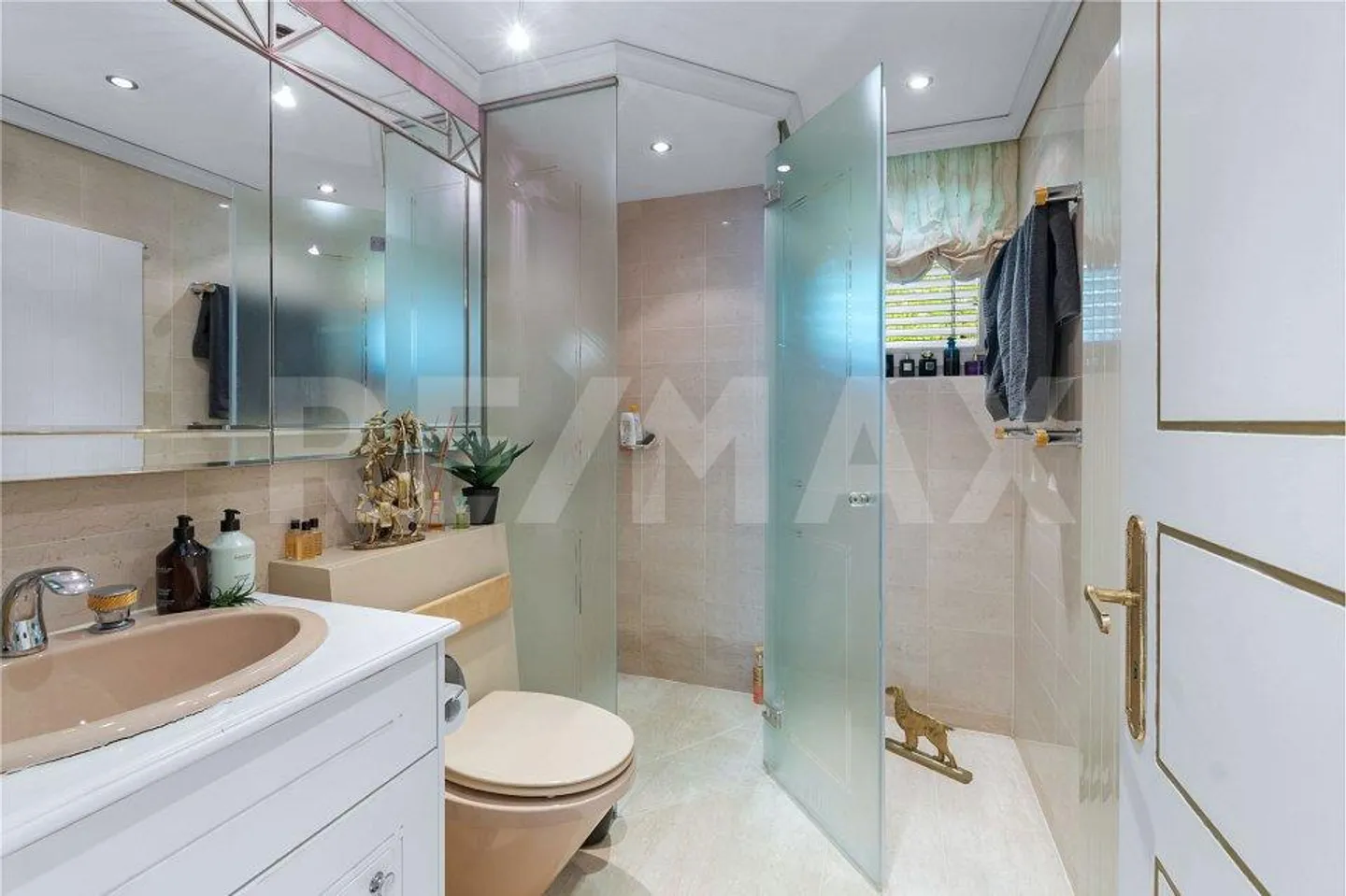 Privacy, Vista e Sensazione di Vacanza – Ampia Casa di 5½ Stanze - Foto 7 di 13