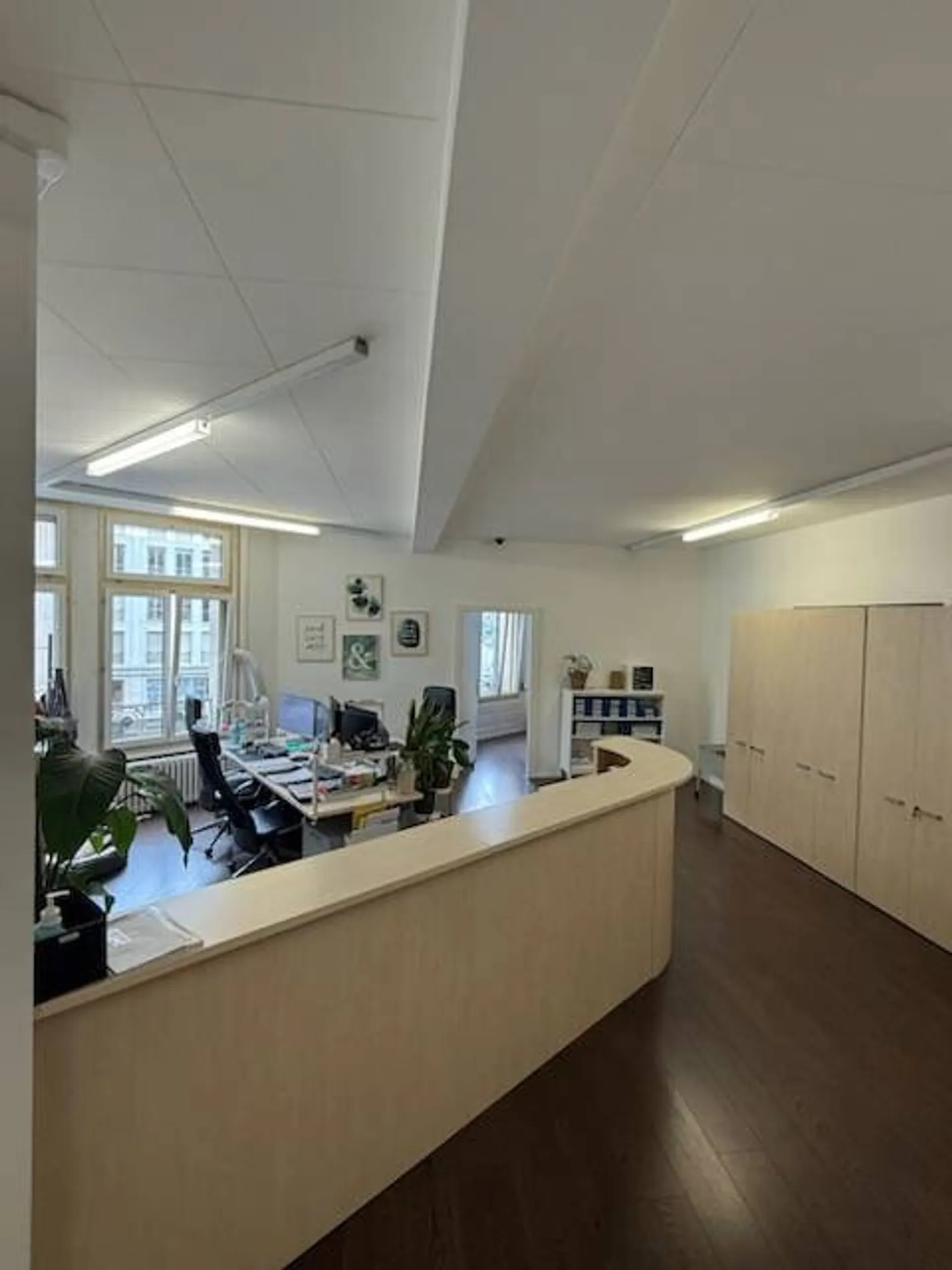 PRESTIGIEUX BUREAUX AU CENTRE DE LAUSANNE - Photo 1 sur 5