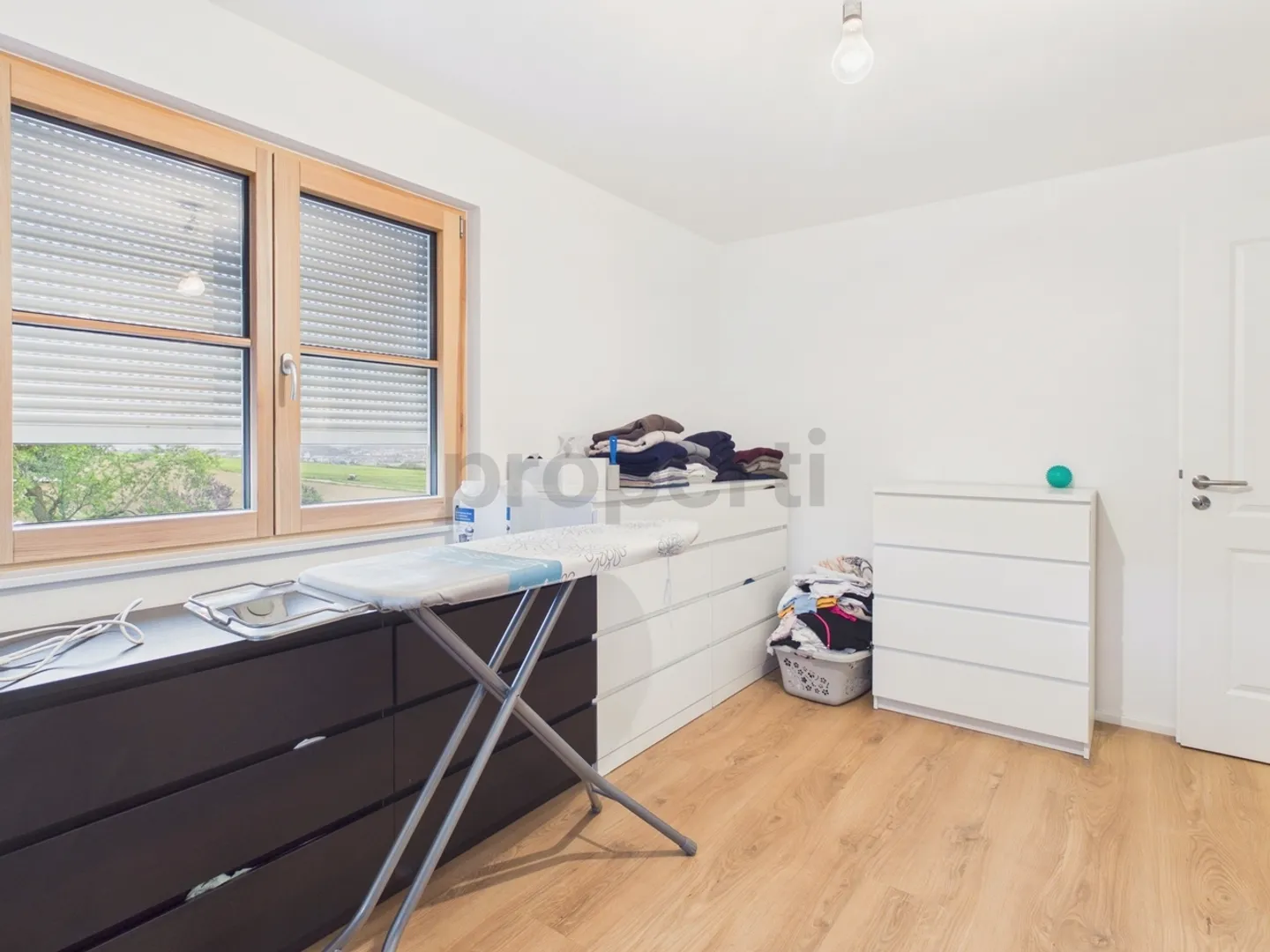 Newly built 5.5-room single-family house with garden terrace and workshop in Steinmaur - Photo 9 of 13
