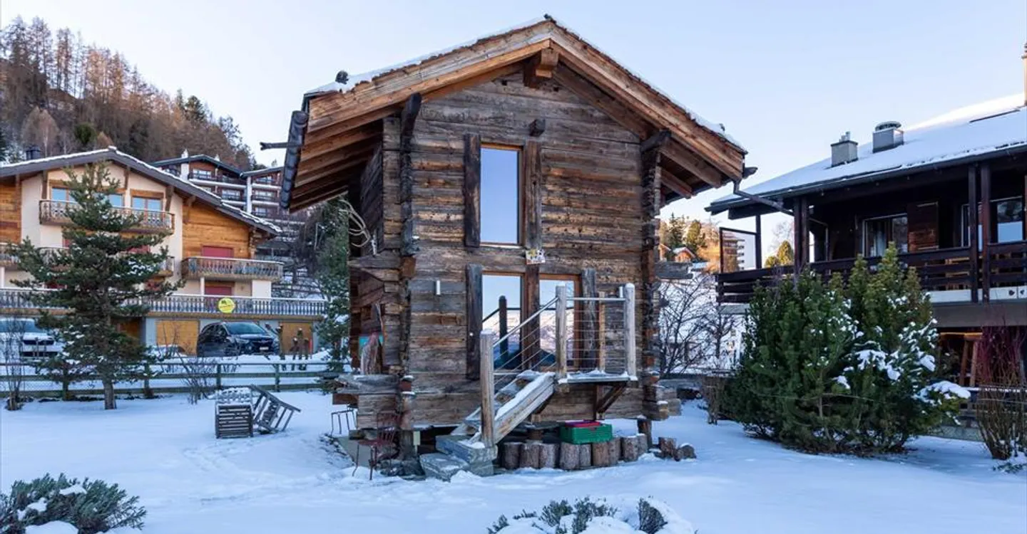 Chalet mit Baugenehmigung - Foto 4 von 10