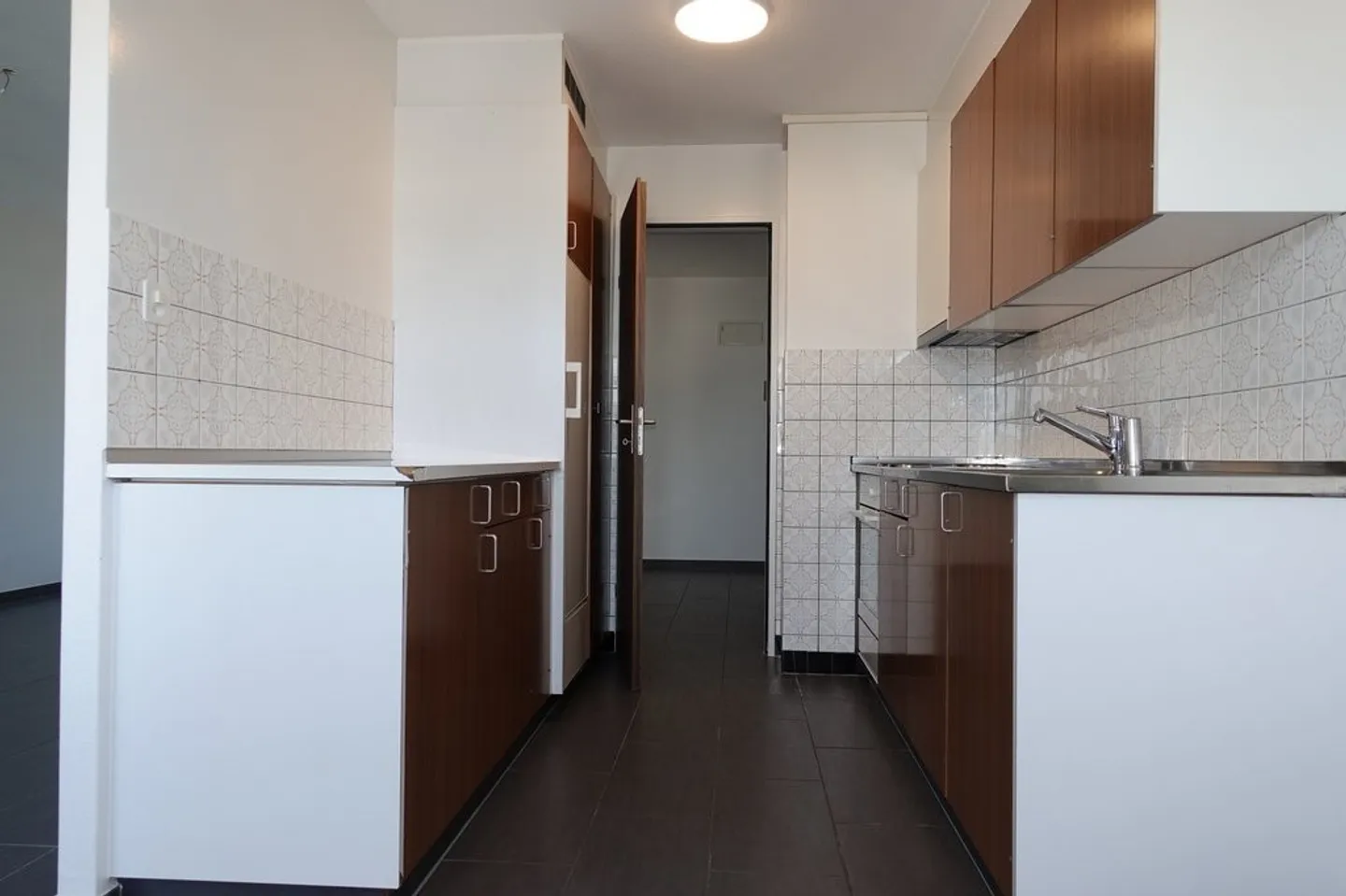 Bel appartement 3.5 pièces moderne et bien situé - Photo 2 sur 10