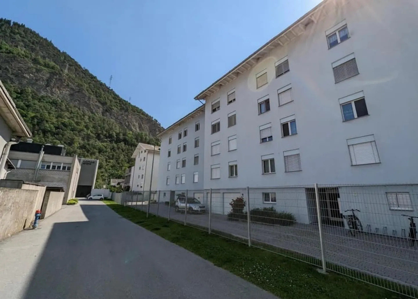 Ampio appartamento di 4,5 locali con vista sulle montagne a Visp - Foto 9 di 10