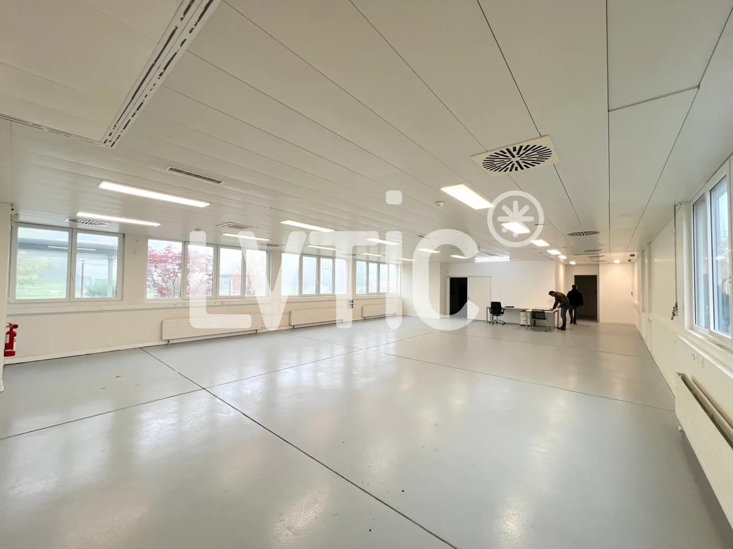 Atelier, laboratorio, uffici di 1.300 m² in affitto vicino a Nyon - Foto 5 di 10
