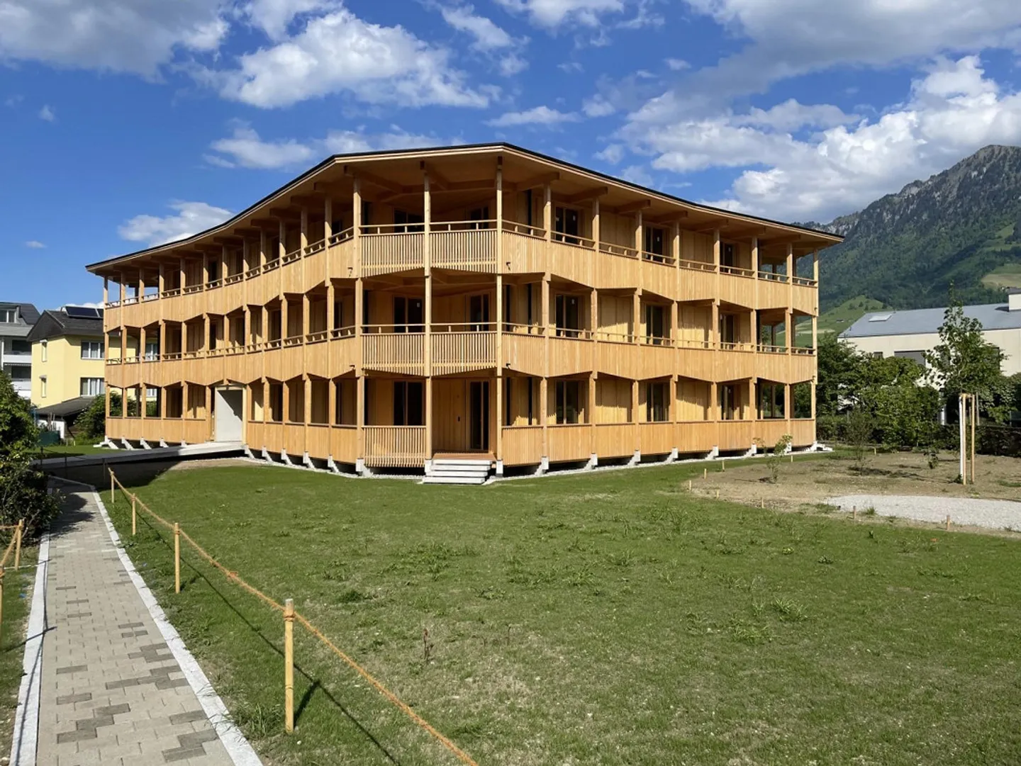 Prima locazione - Vivere in una casa in legno massiccio idilliaca - Foto 1 di 11