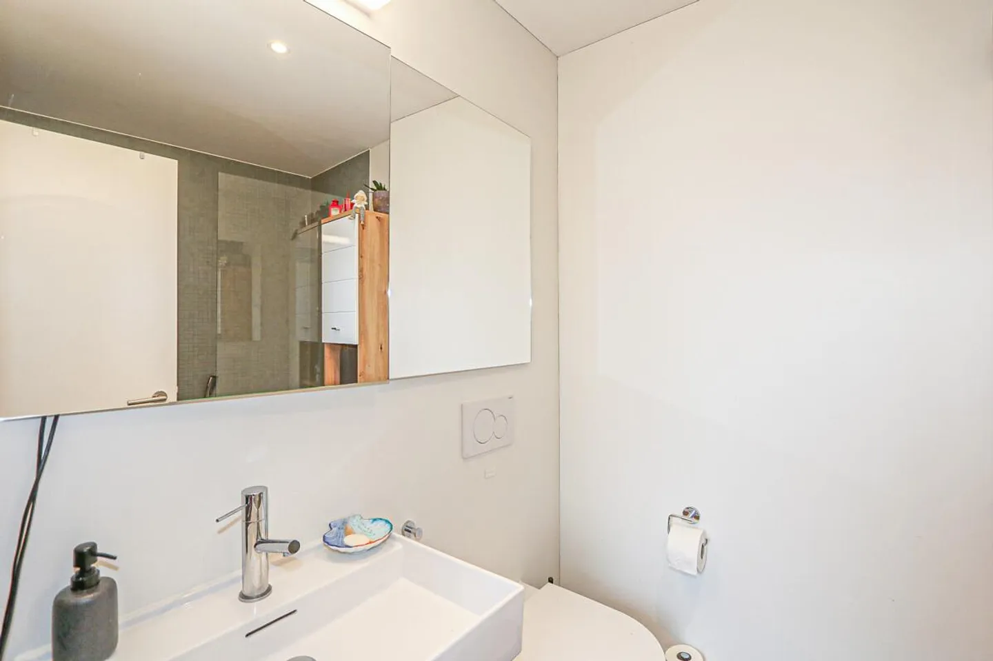 Architecture in Perfection: Design-oriented Row House - Photo 9 of 15