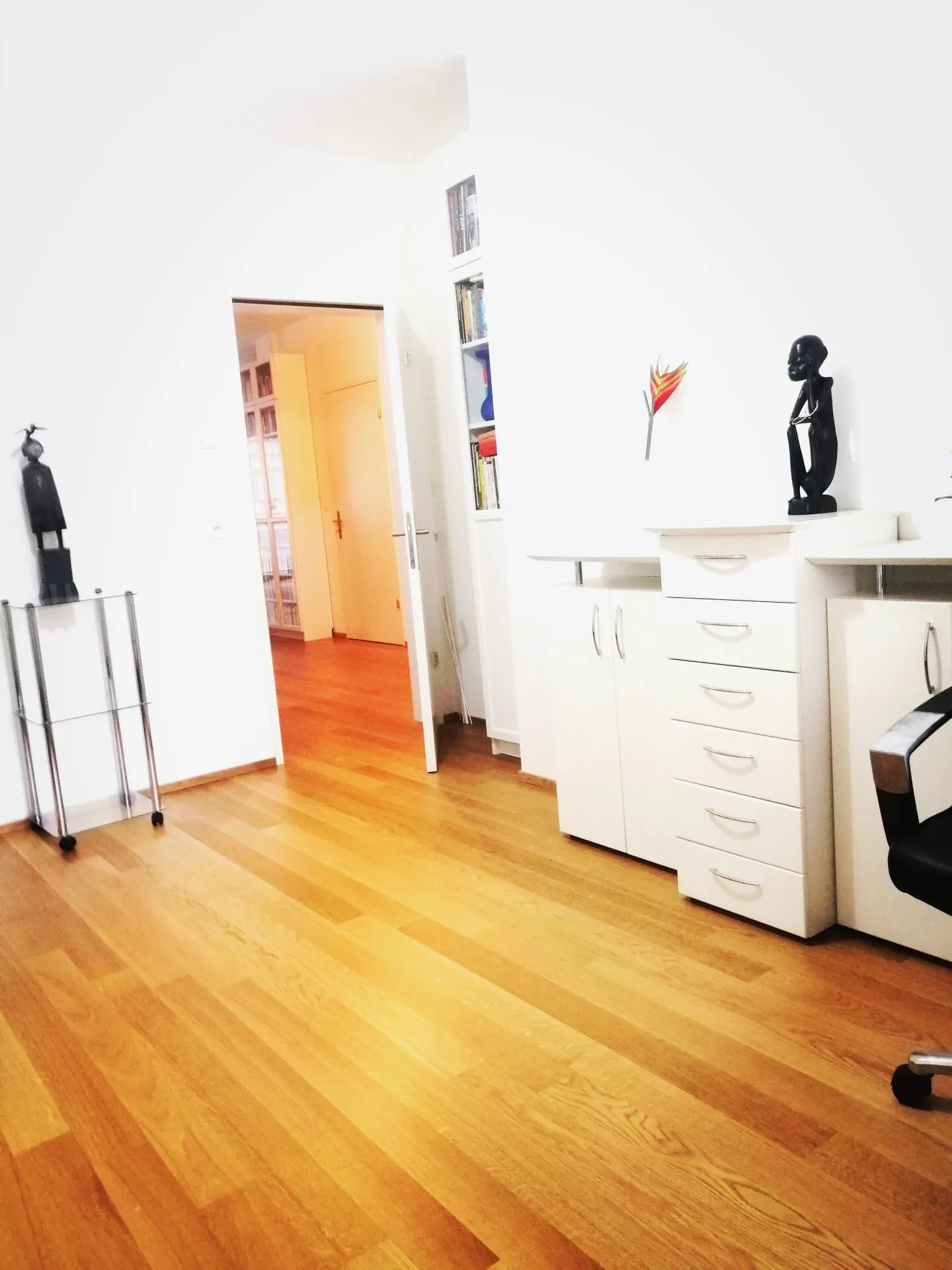 Appartamento lussuoso di 3,5 stanze vicino al Kunstmuseum di Basilea + stanza hobby + garage - Foto 6 di 7