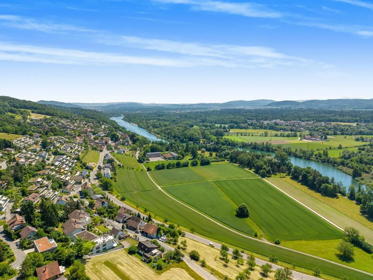Dreamlike View and Quality of Life Near the City - Photo 8 of 10