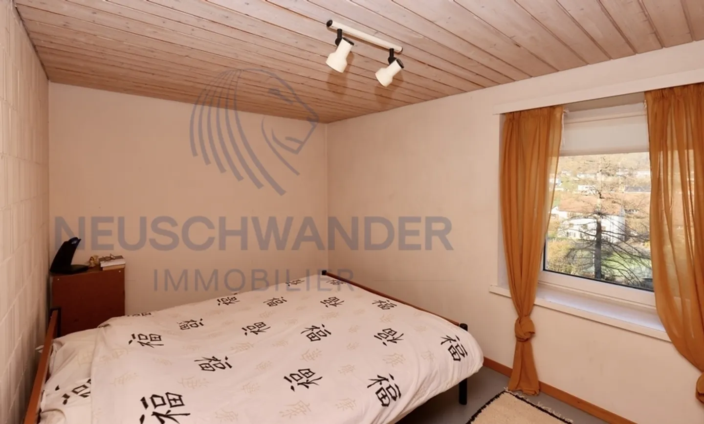 10-room House - Photo 17 of 21