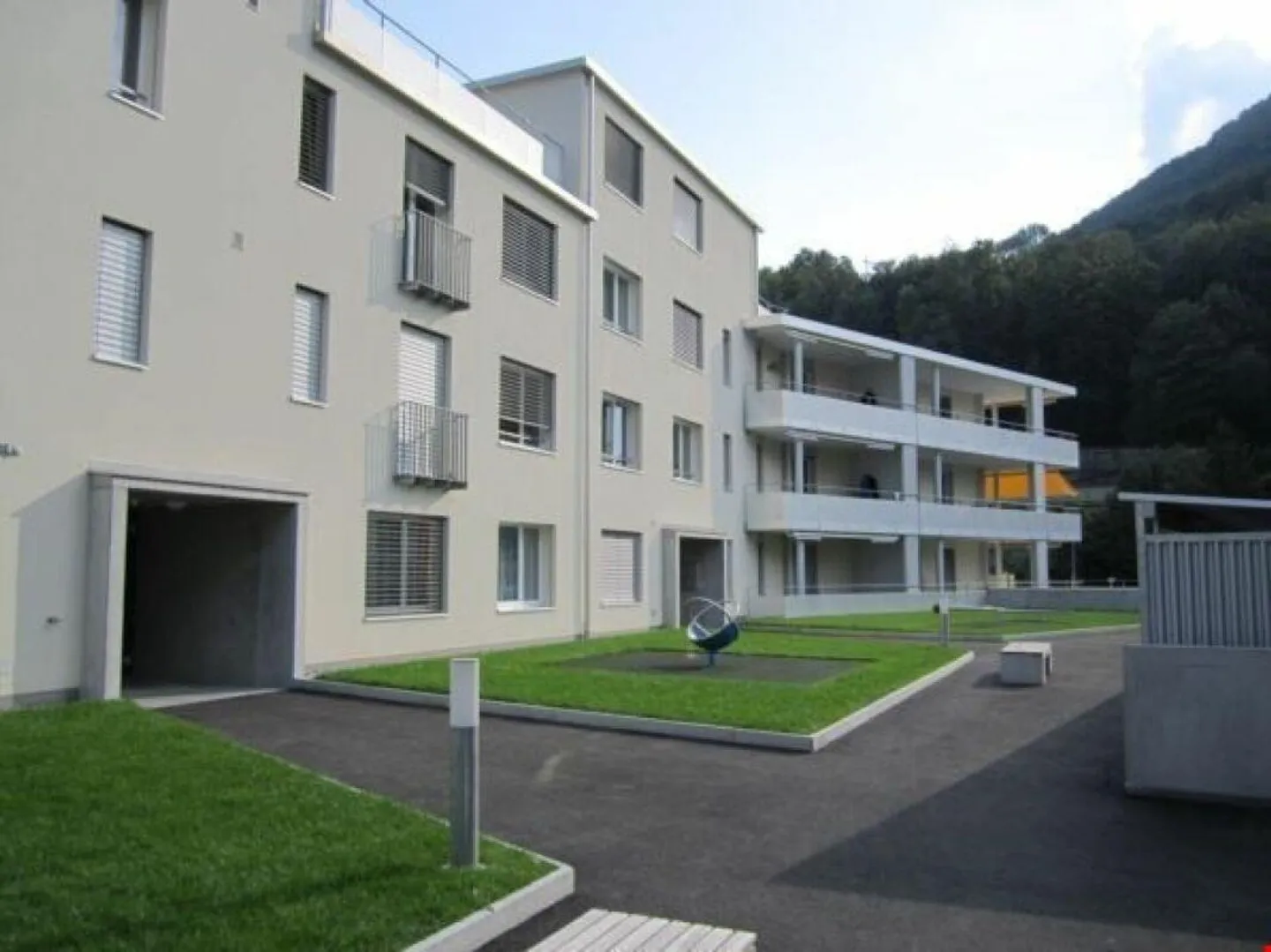 Practical 2.5-room apartment near the train station - Photo 1 of 4