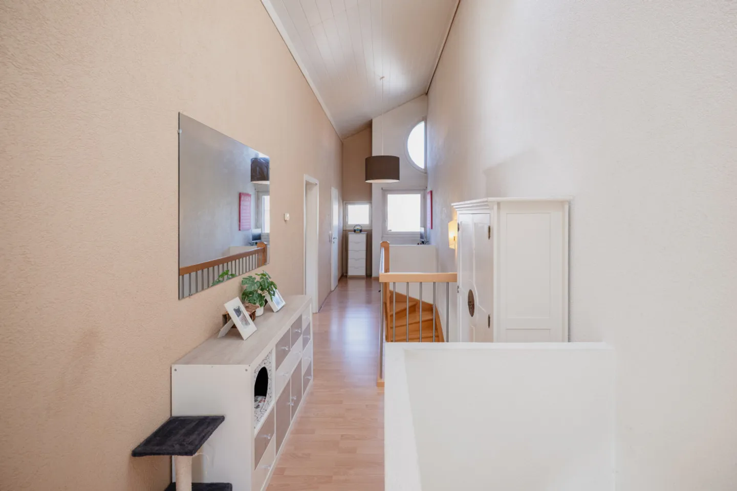Villa moderna con piscina - Foto 7 di 13