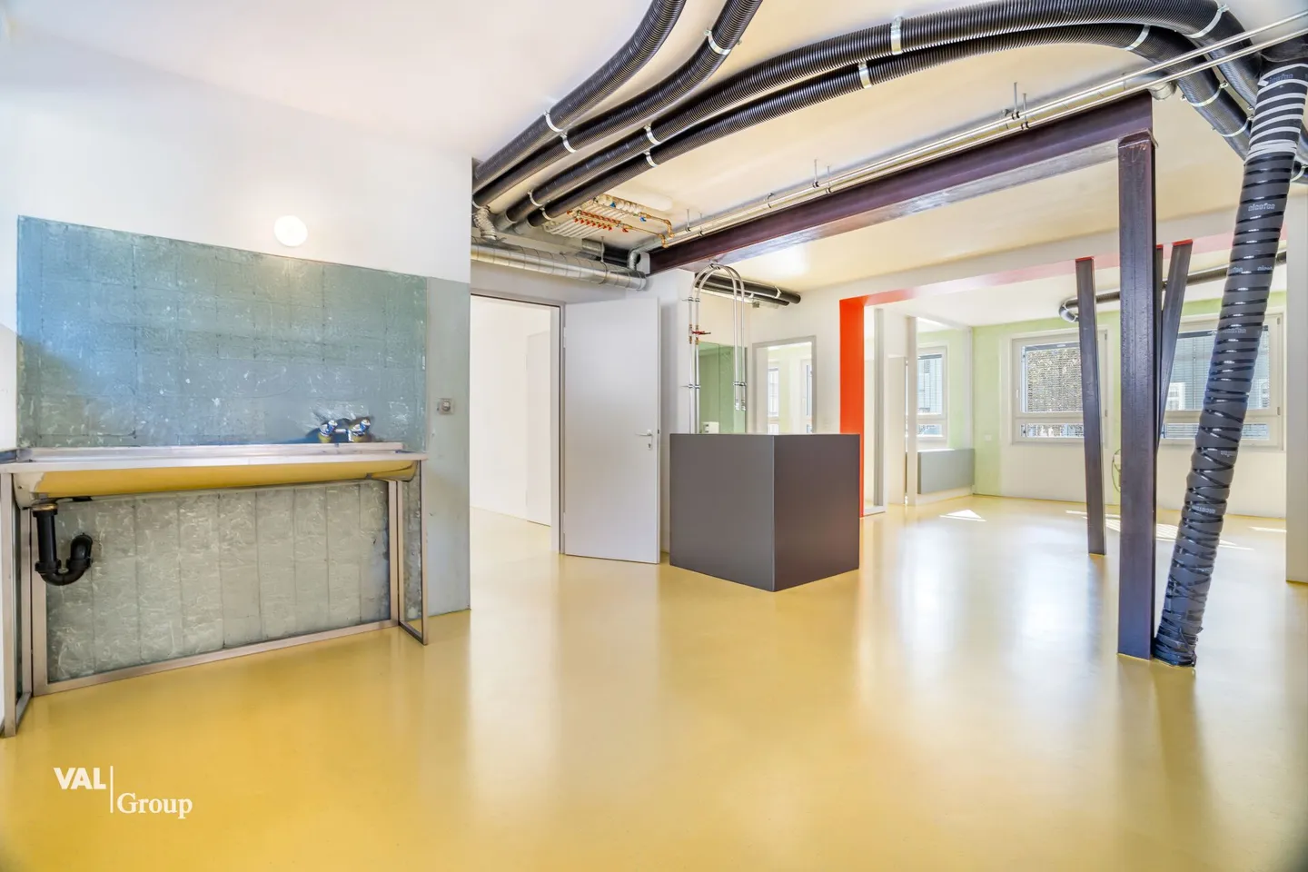 Spazio ufficio in una posizione centrale - Foto 6 di 16