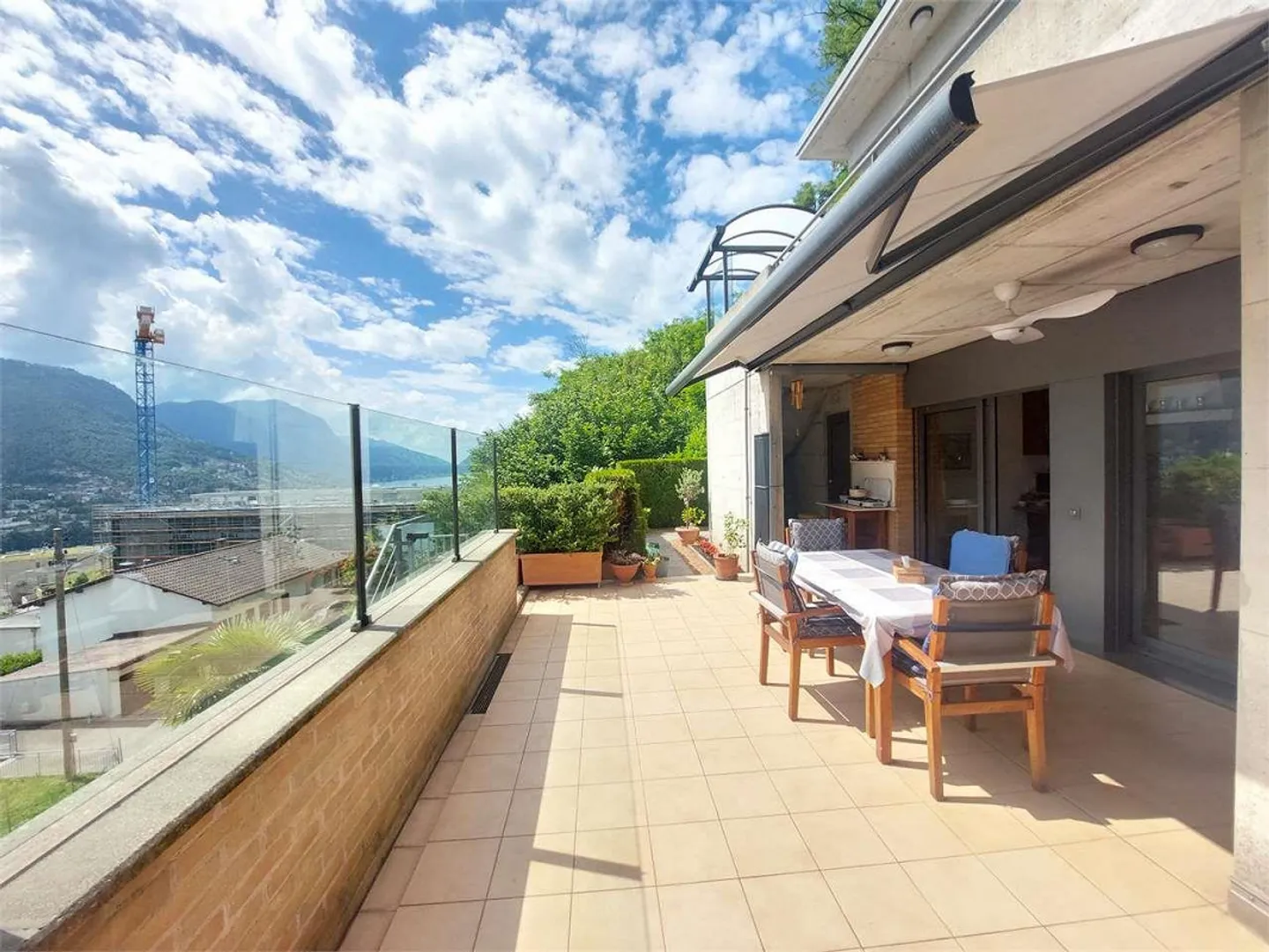 CANOBBIO,CASA INDIPENDENTE CON VISTA LAGO E MONTI - Foto 4 di 10
