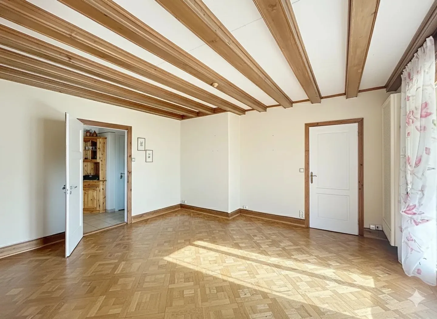 Casa Incantevole a Cortaillod con Vista sulle Alpi - Foto 3 di 11