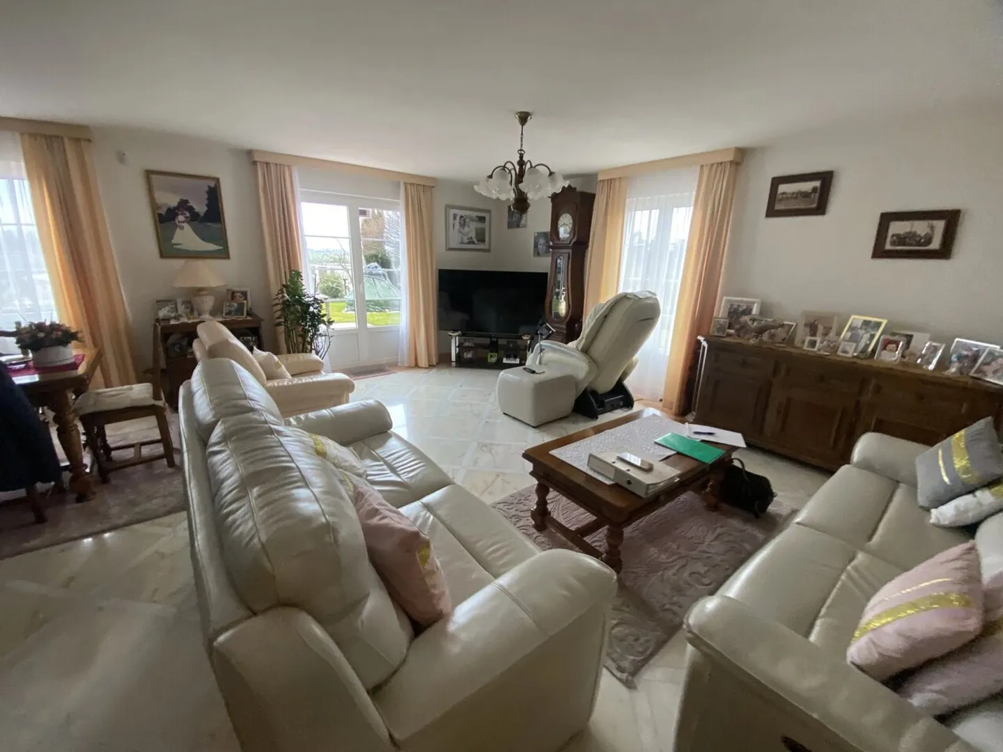 Casa a schiera di 6 stanze con piscina a Echandens - Foto 6 di 8