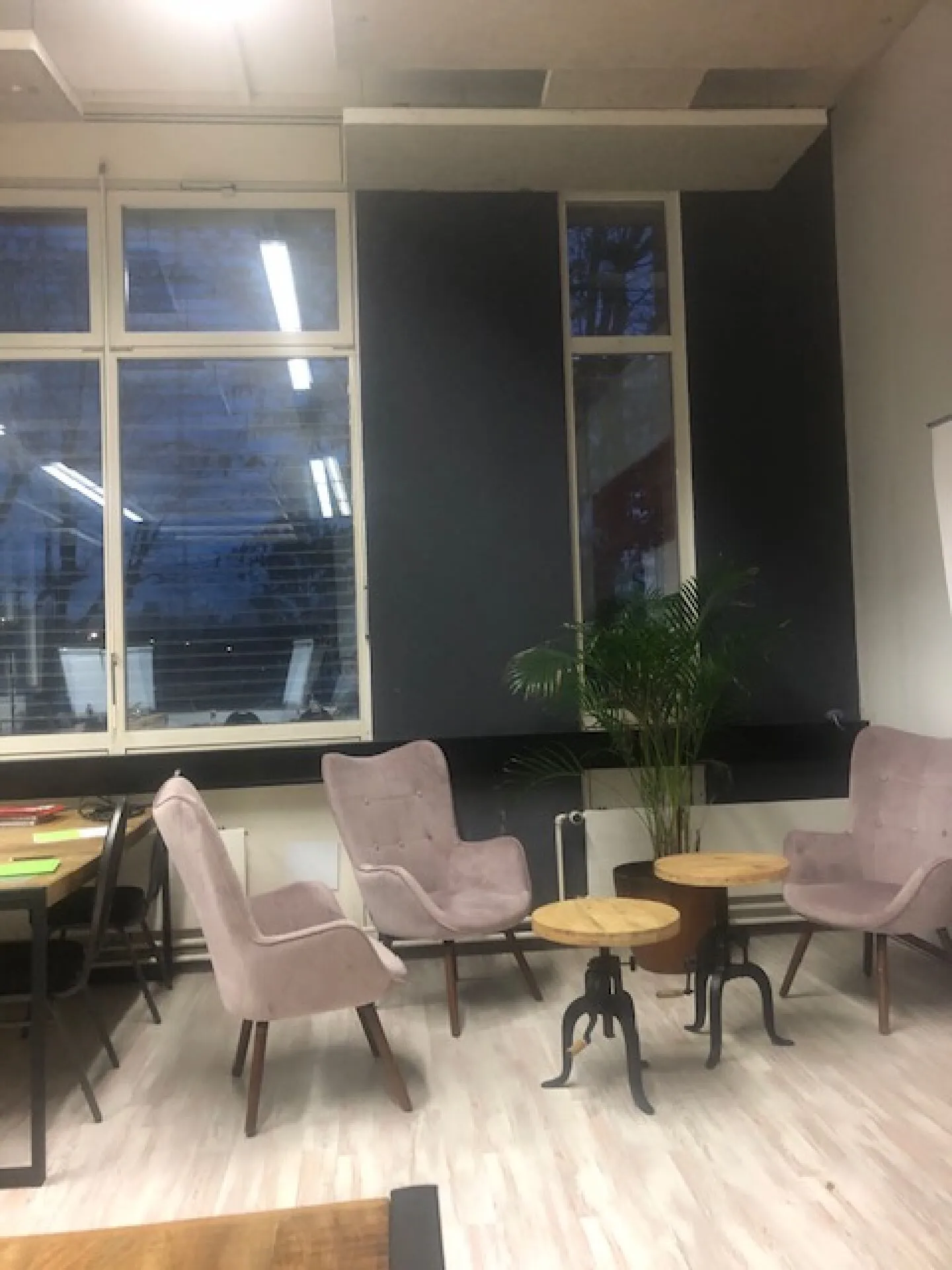 Atelier à louer - Photo 11 sur 12