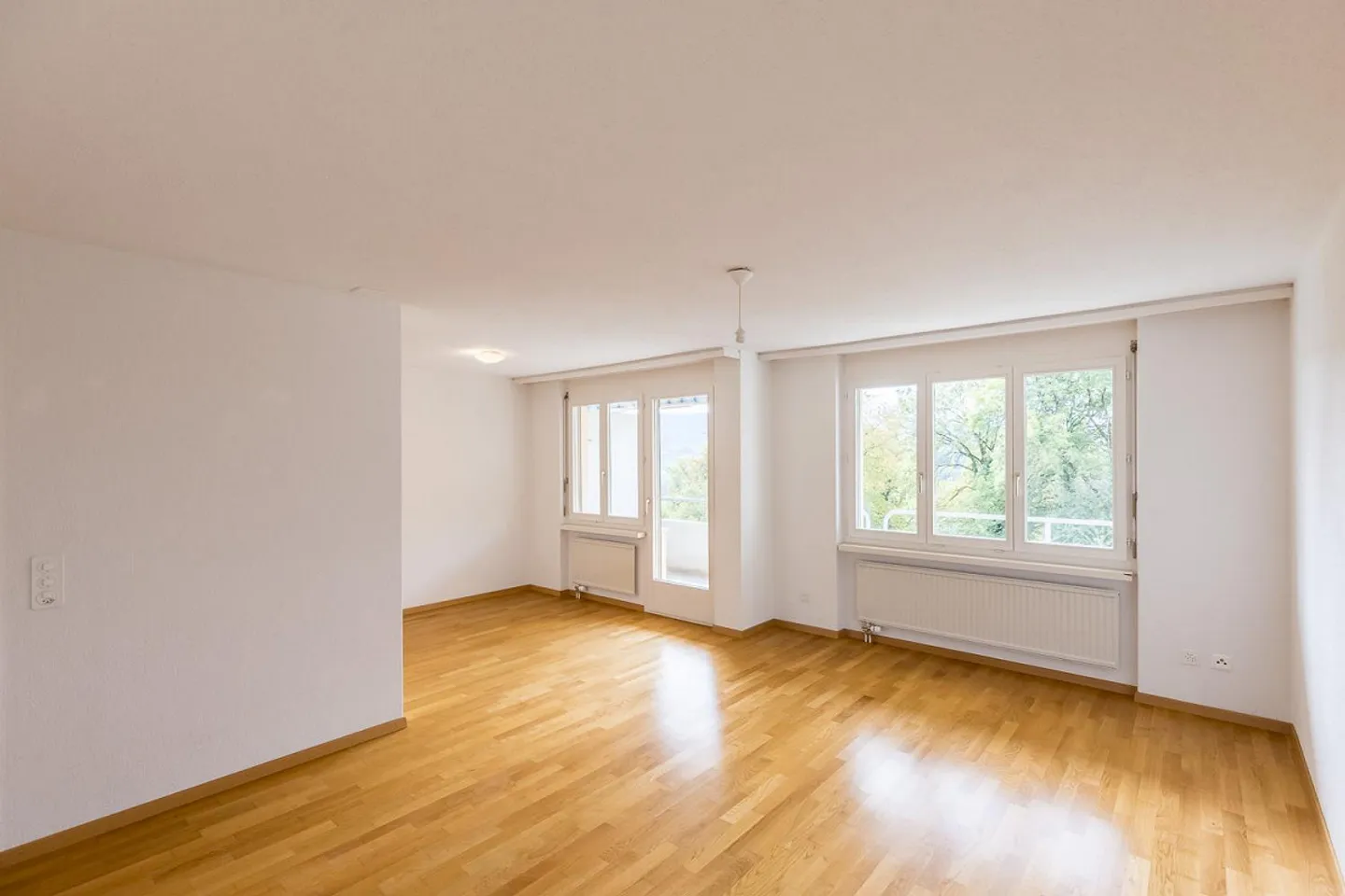 Living in the Green in a Quiet Location! - Photo 2 of 6