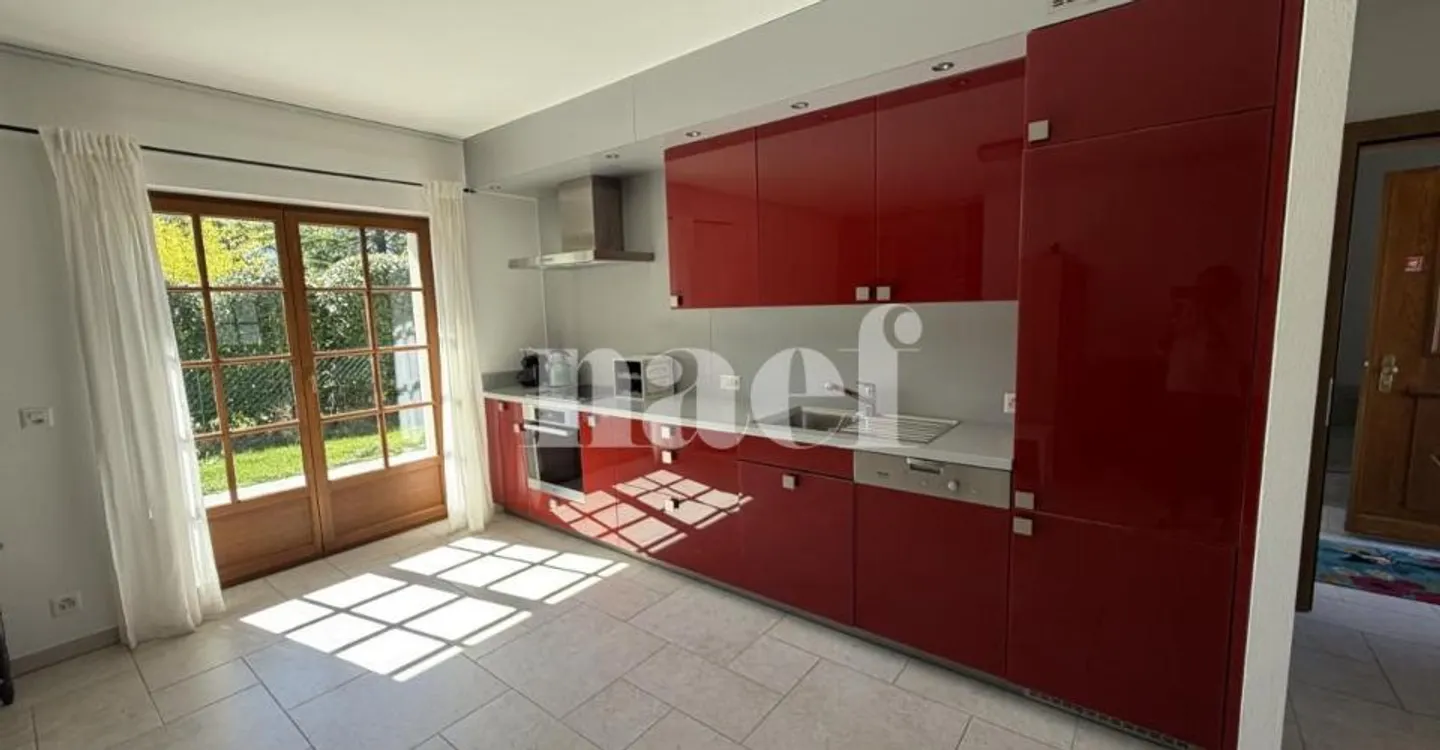 Magnifique villa avec jardin et jacuzzi - Photo 11 sur 12