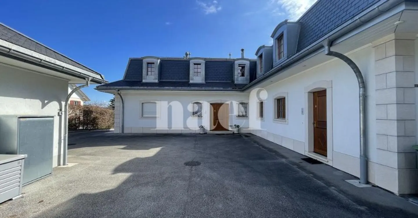 Magnifique villa avec jardin et jacuzzi - Photo 2 sur 12