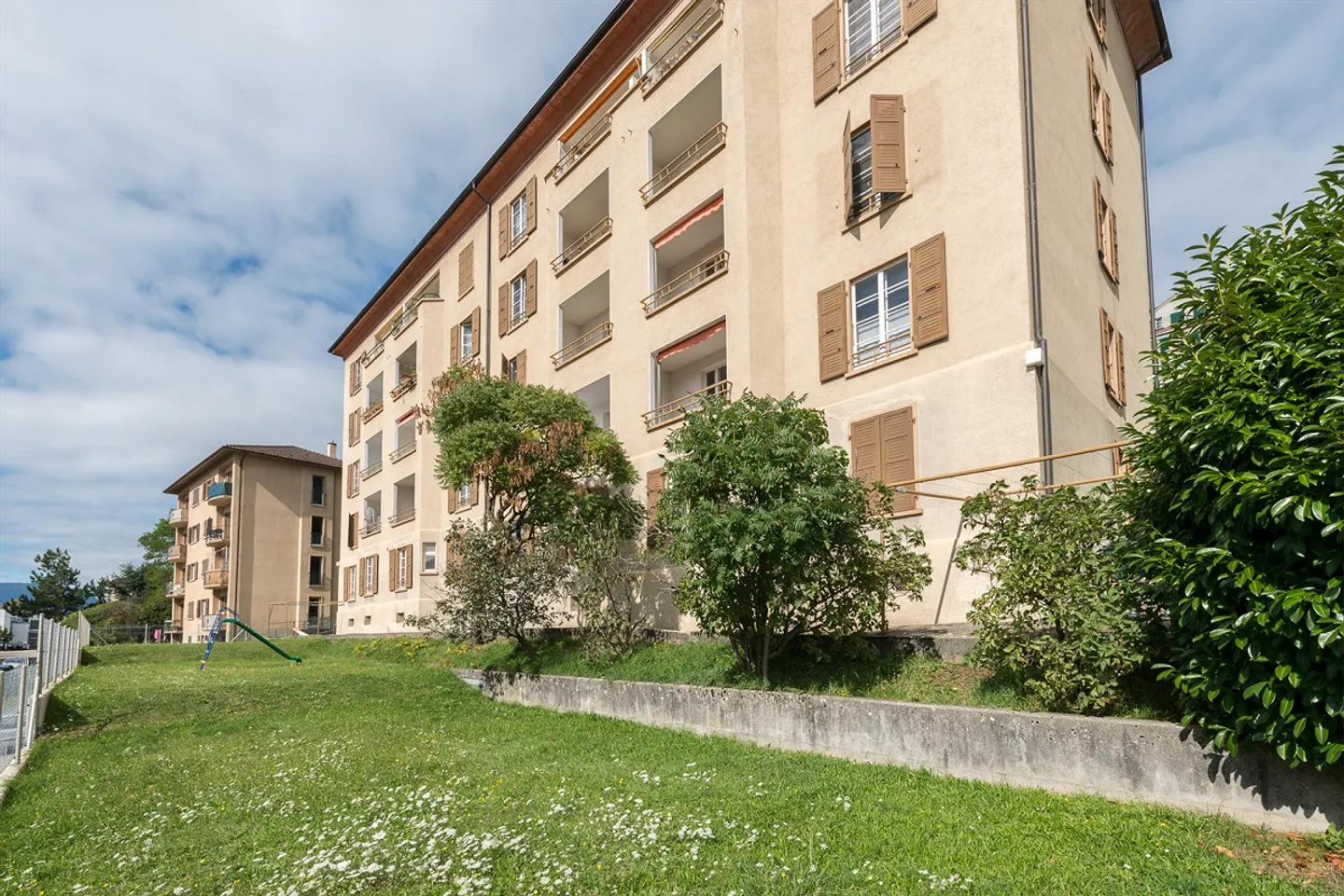 Appartement spacieux avec vue sur le lac - Photo 1 sur 4