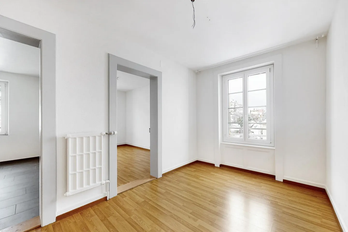 Appartement spacieux avec vue sur le lac - Photo 3 sur 4