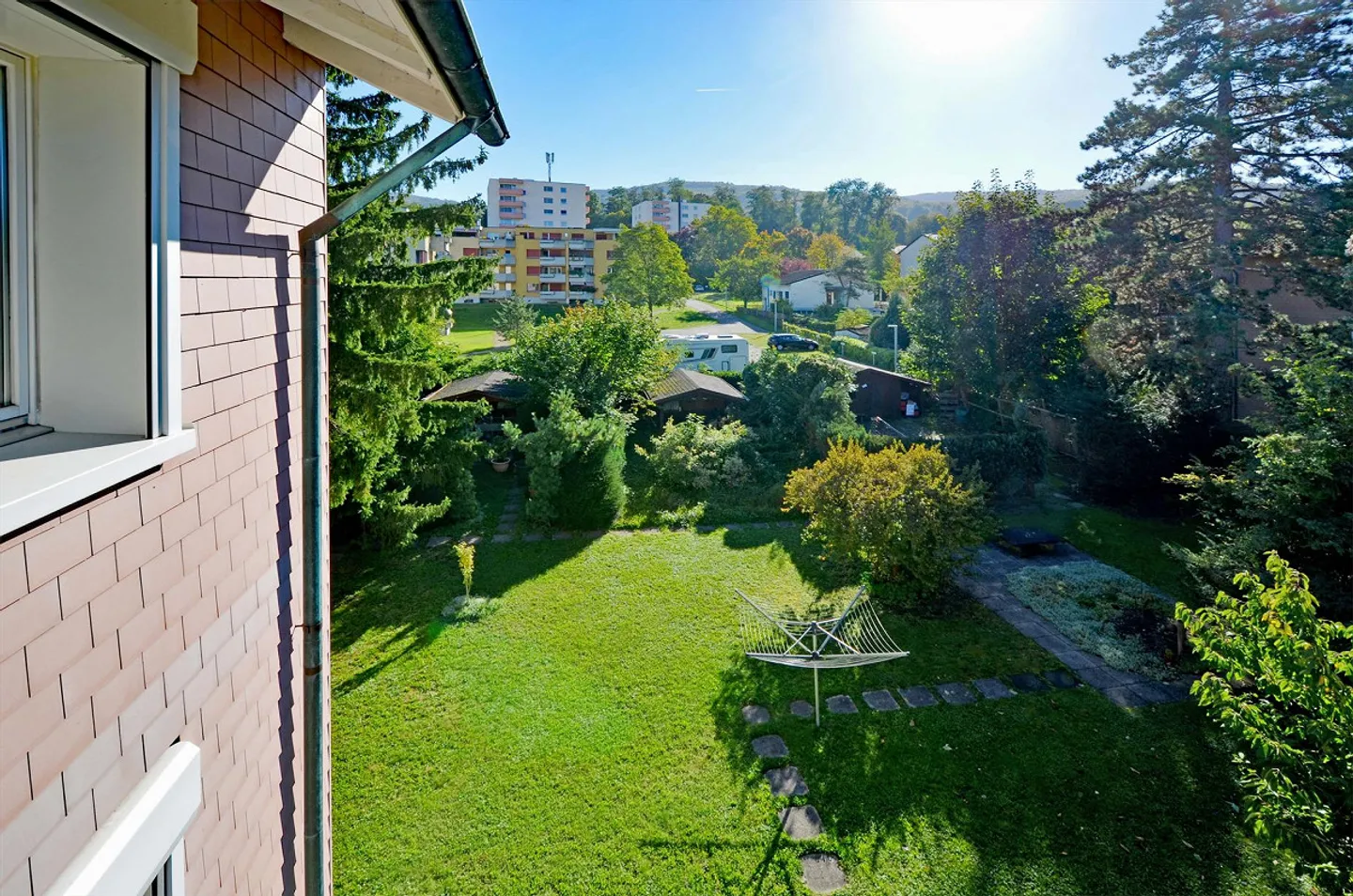 Appartamento 4.5 stanze con sezione giardino e box garage - Foto 7 di 11