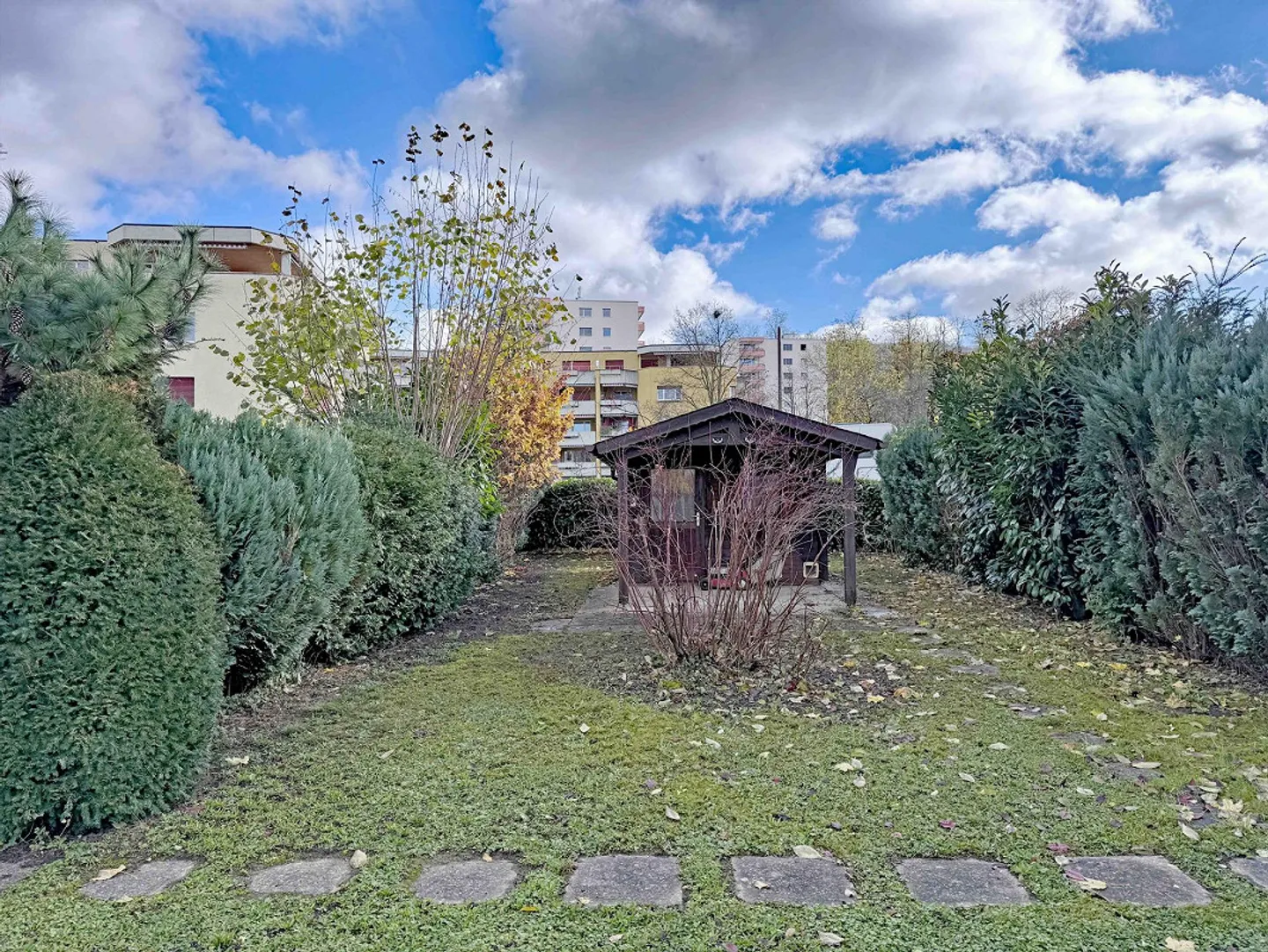 Appartamento 4.5 stanze con sezione giardino e box garage - Foto 10 di 11