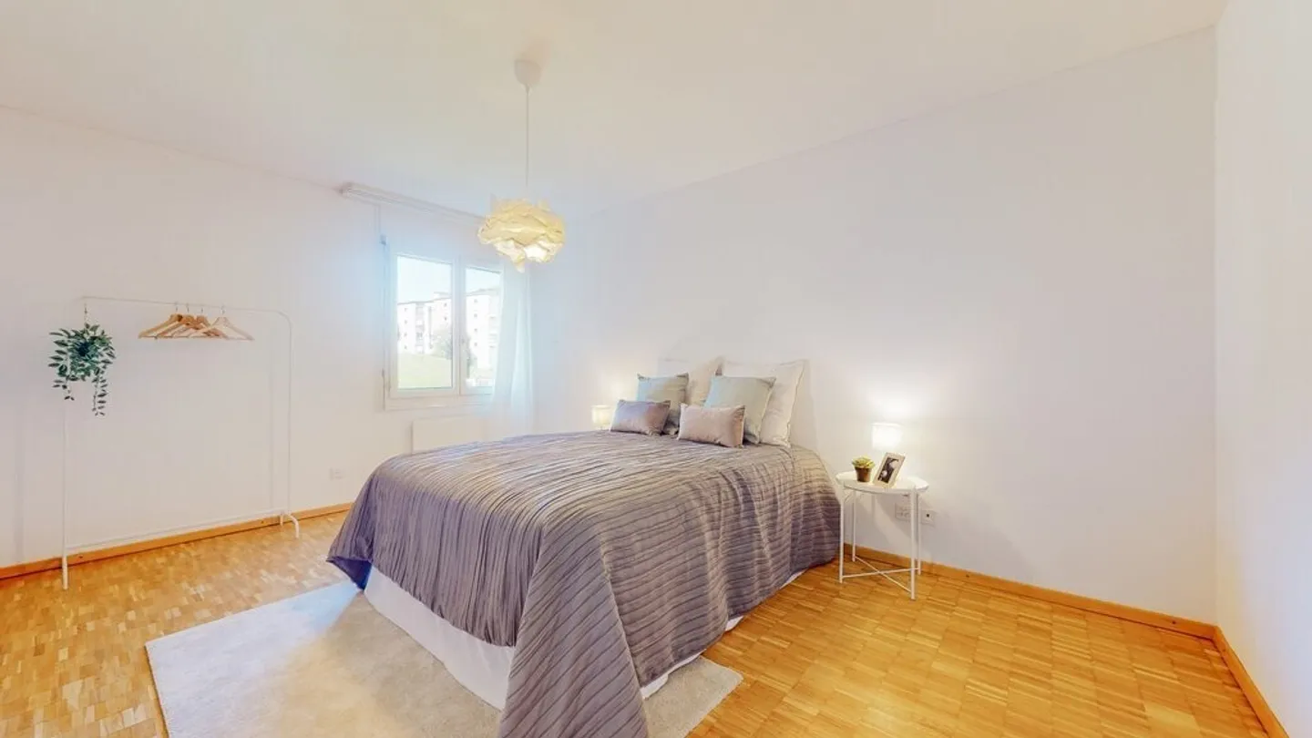 Appartement lumineux de 3,5 pièces dans un quartier bien desservi - Photo 6 sur 8