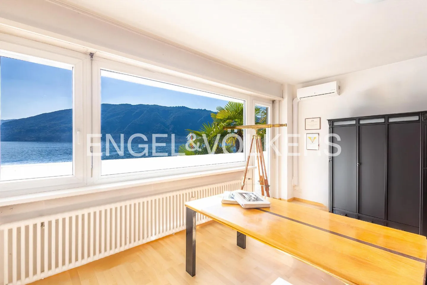 Rare Pearl with Direct Lake Access - Photo 11 of 13