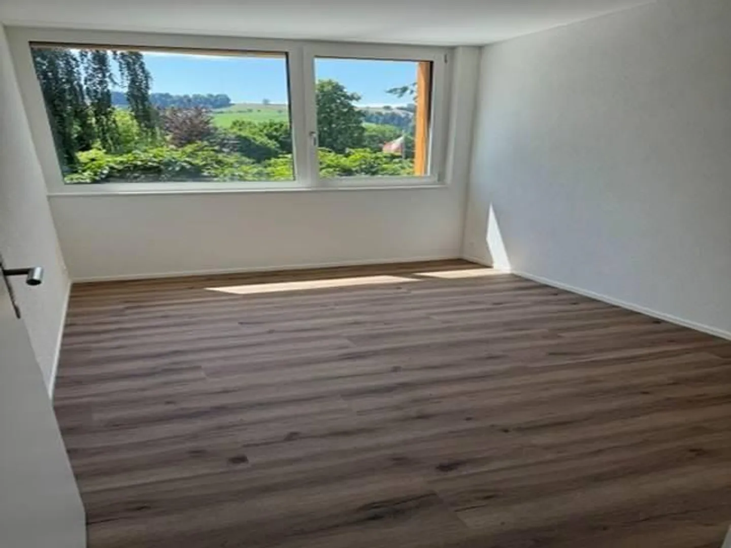 Charmant appartement de 3.5 pièces 1er étage à Huttwil - Nouvelle construction première occupation - Photo 6 sur 10