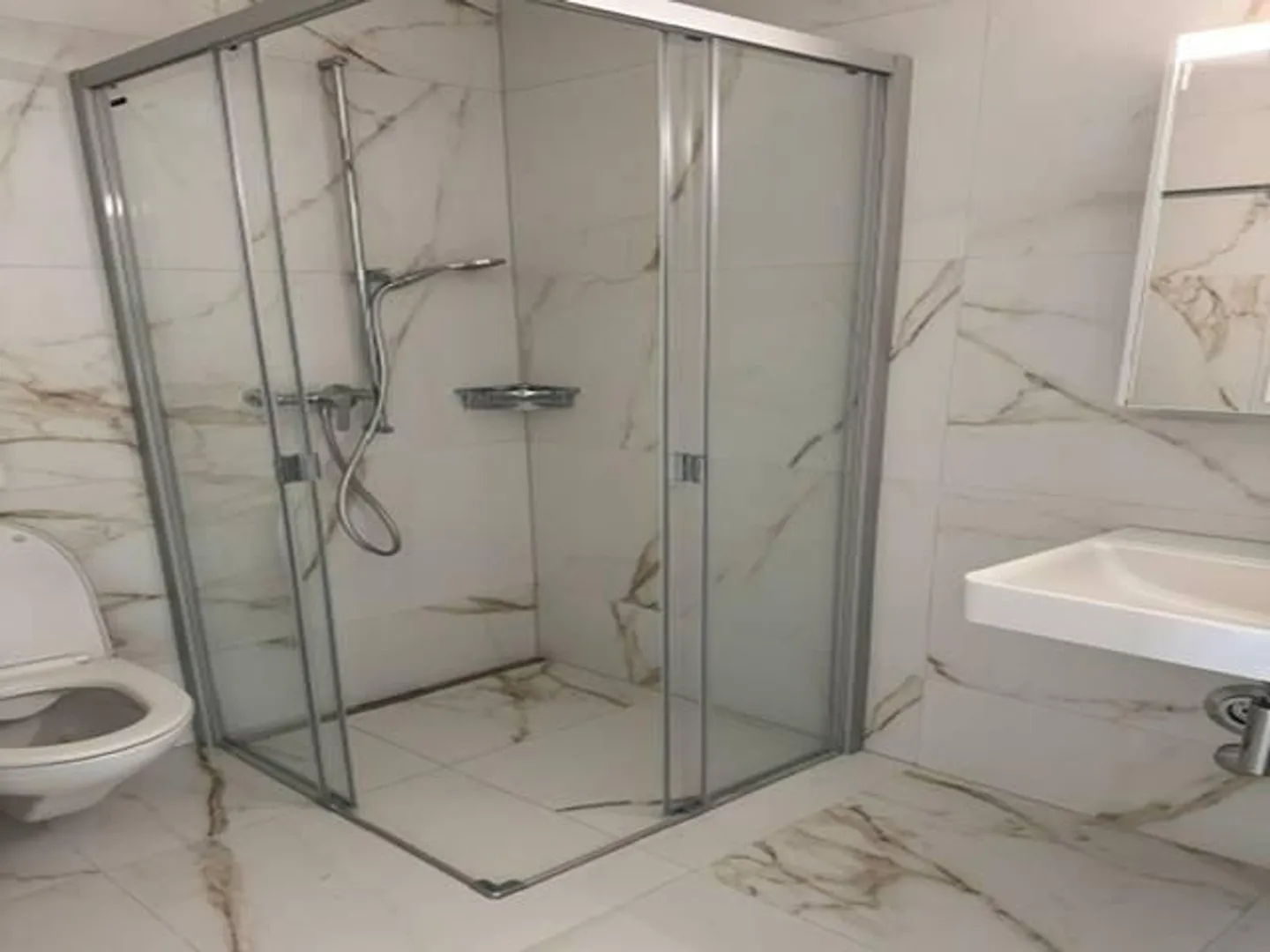 Charmant appartement de 3.5 pièces 1er étage à Huttwil - Nouvelle construction première occupation - Photo 10 sur 10