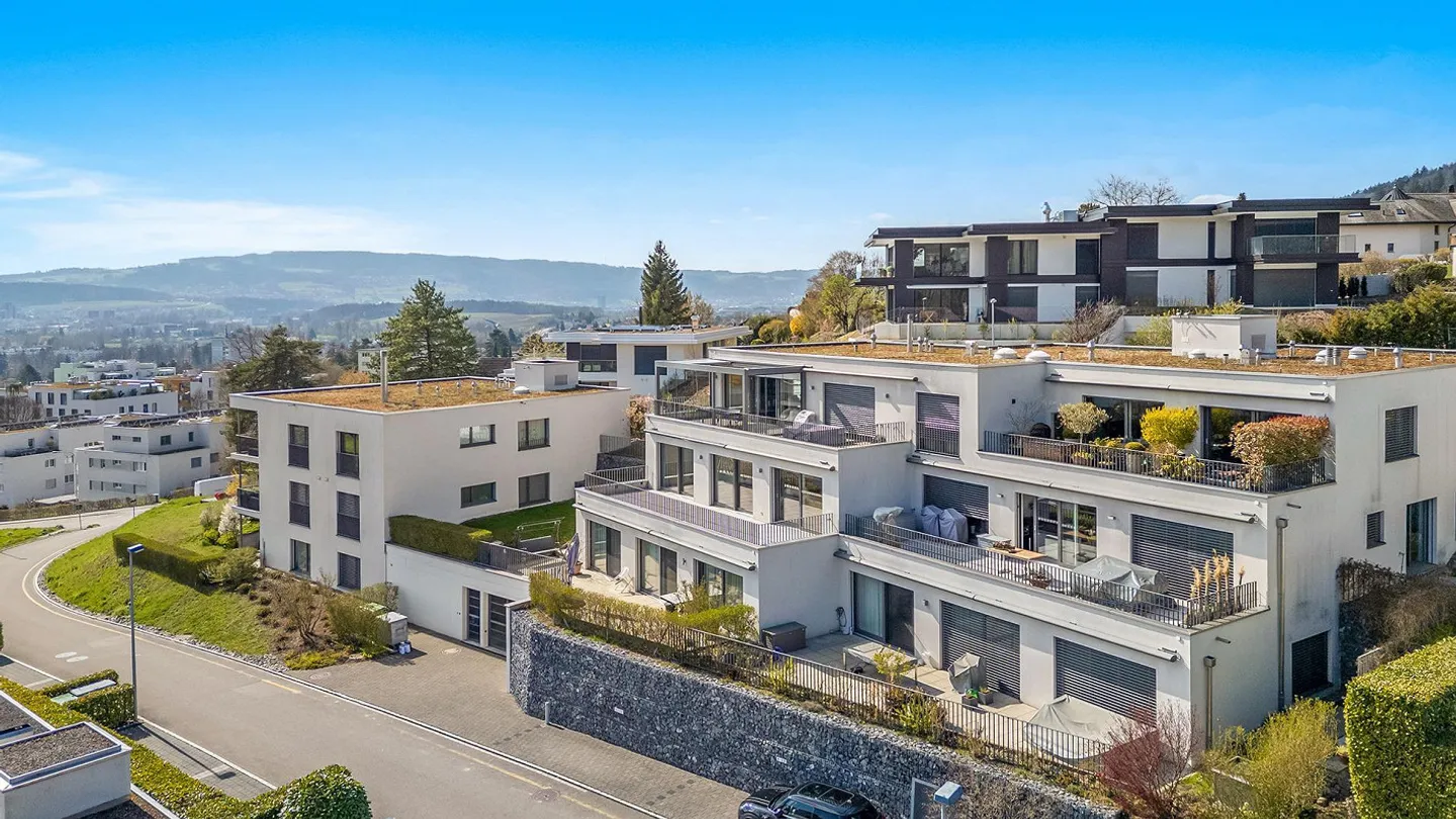 Ampio appartamento con terrazza e vista fantastica - Foto 1 di 10