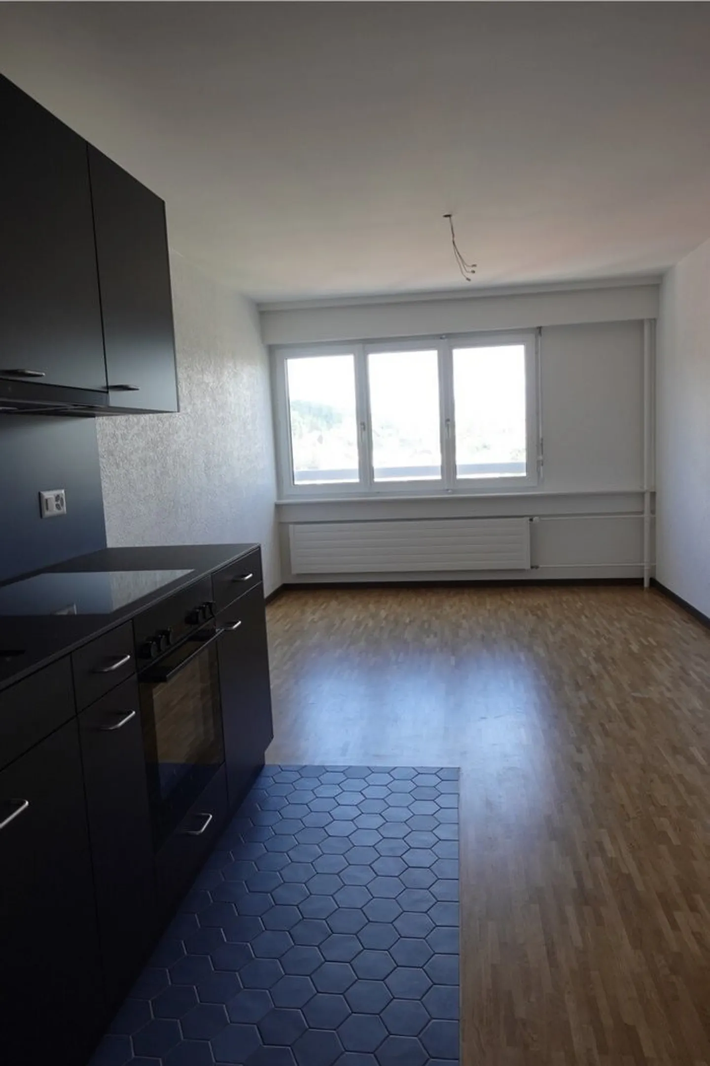 Appartement Rénové avec Vue - Photo 2 sur 8