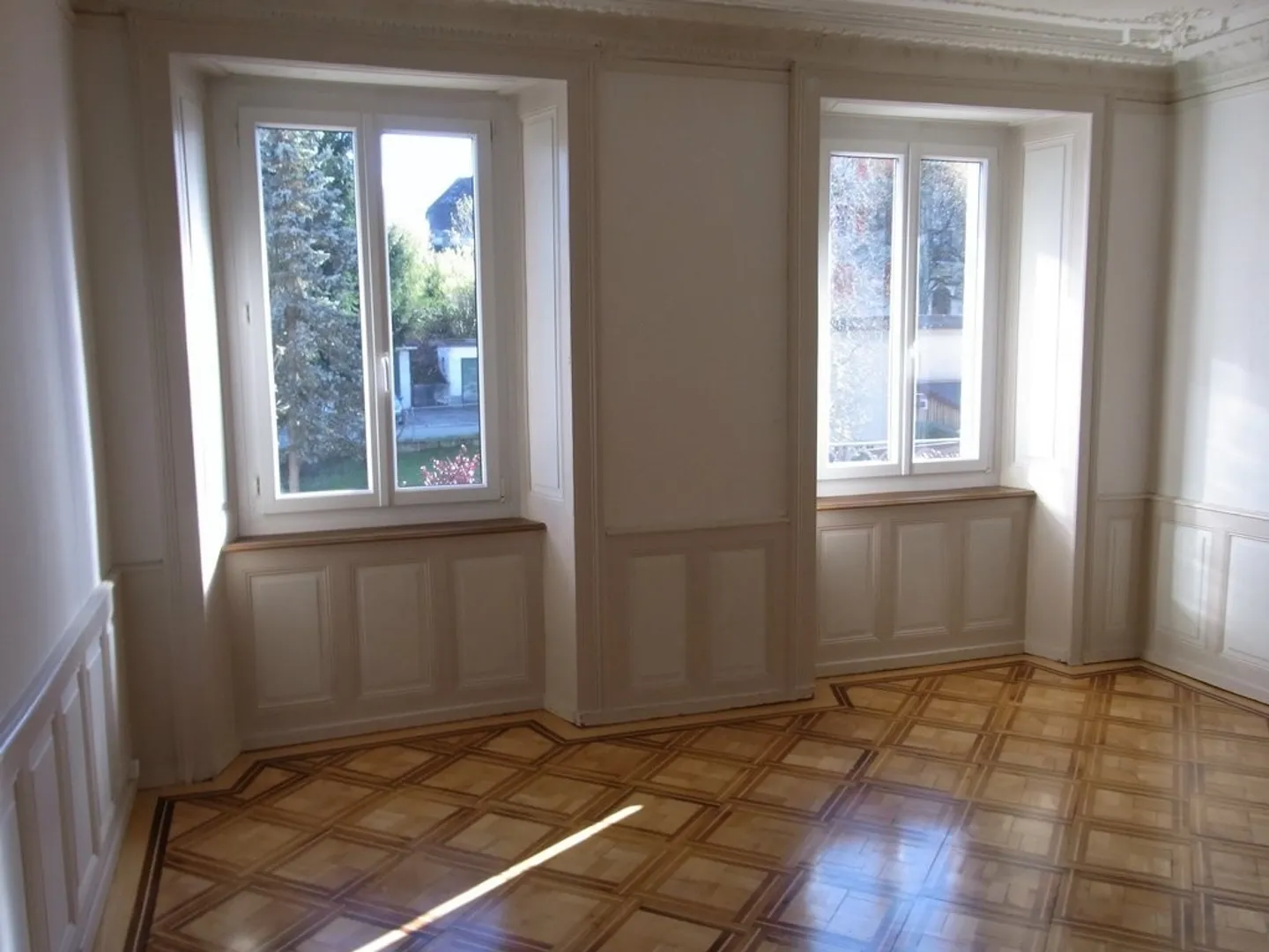 SPAZIOSO APPARTAMENTO DI 150 M2 CON CAMINO E TRAVI - Foto 6 di 9