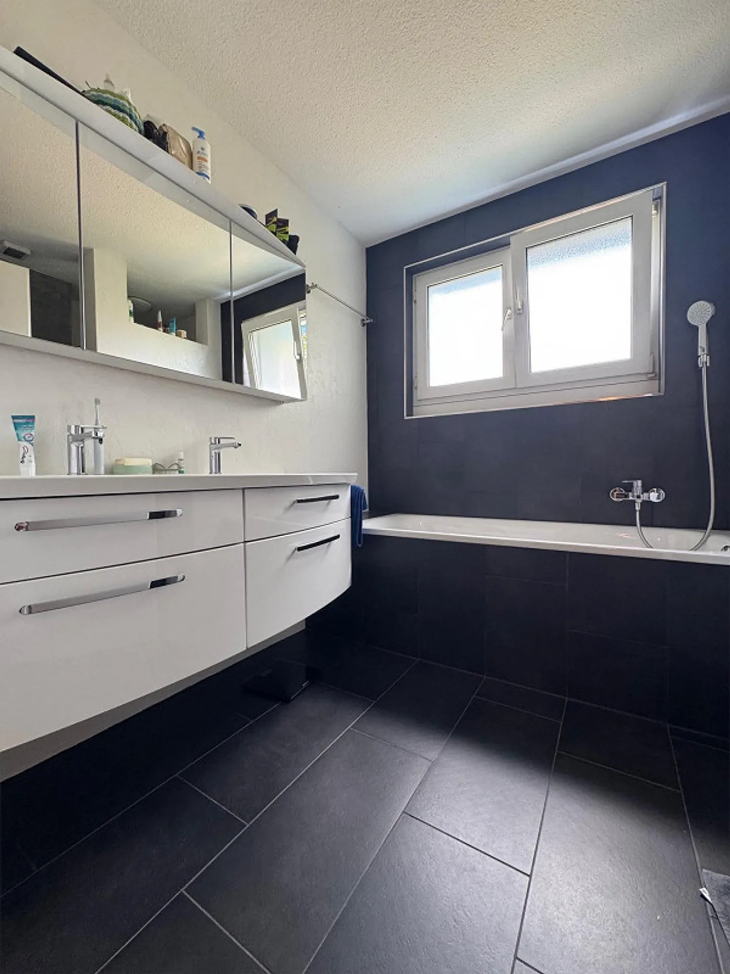 Moderno appartamento di 5,5 stanze al Lindspitz in standard di proprietà! - Foto 10 di 17