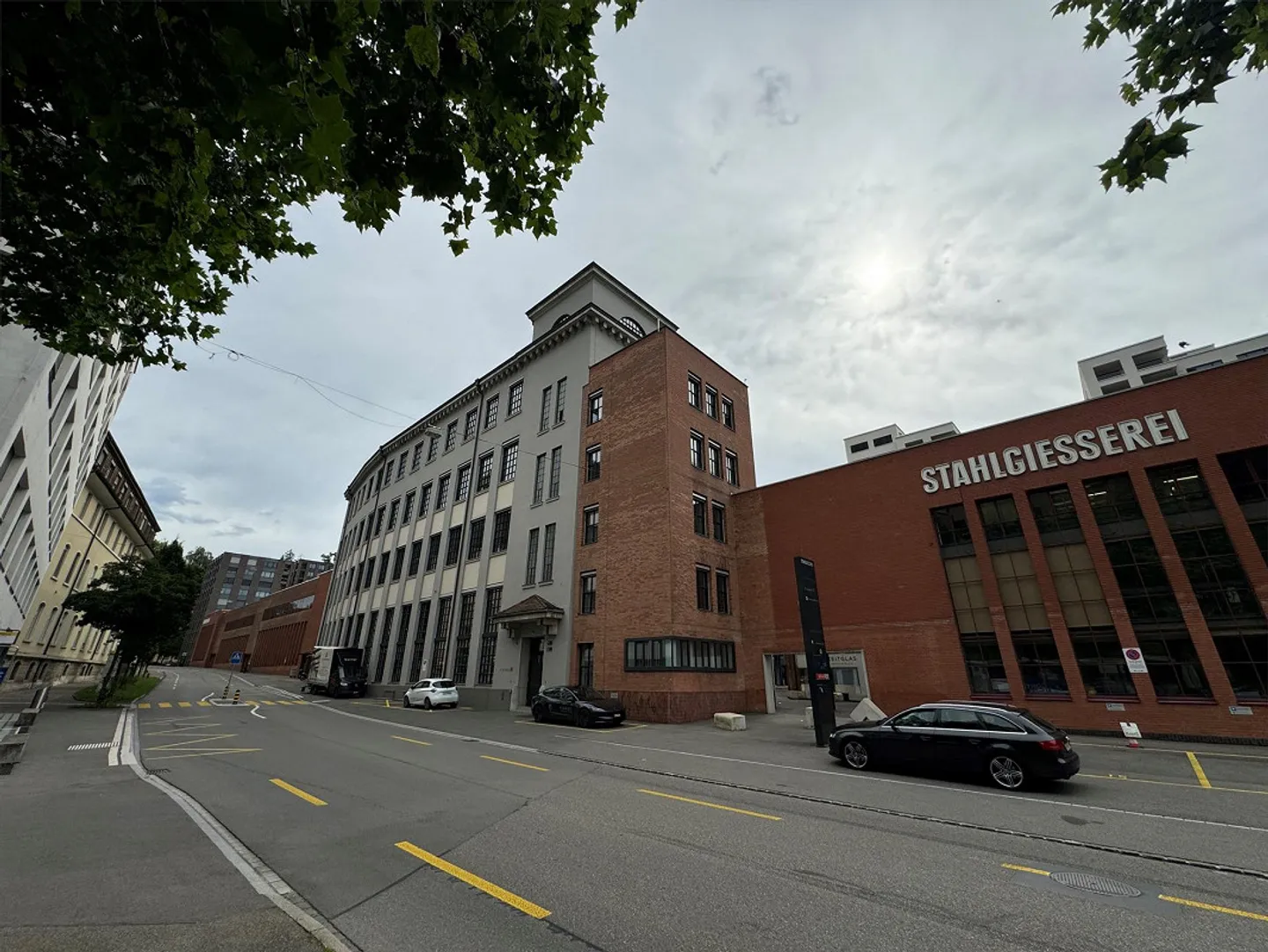 Locali commerciali a Mühlental Schaffhausen - Foto 1 di 11