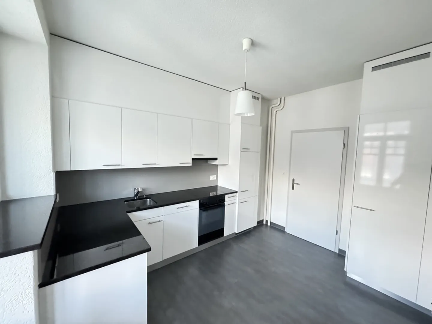 Gemischt genutztes Gebäude 4 Zimmer - Foto 6 von 9