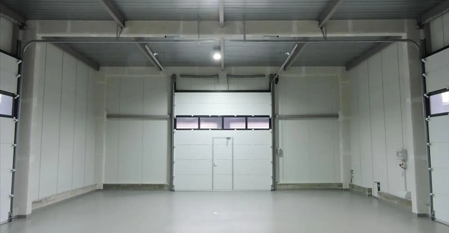 Mischgenutztes Gebäude mieten - Foto 2 von 4