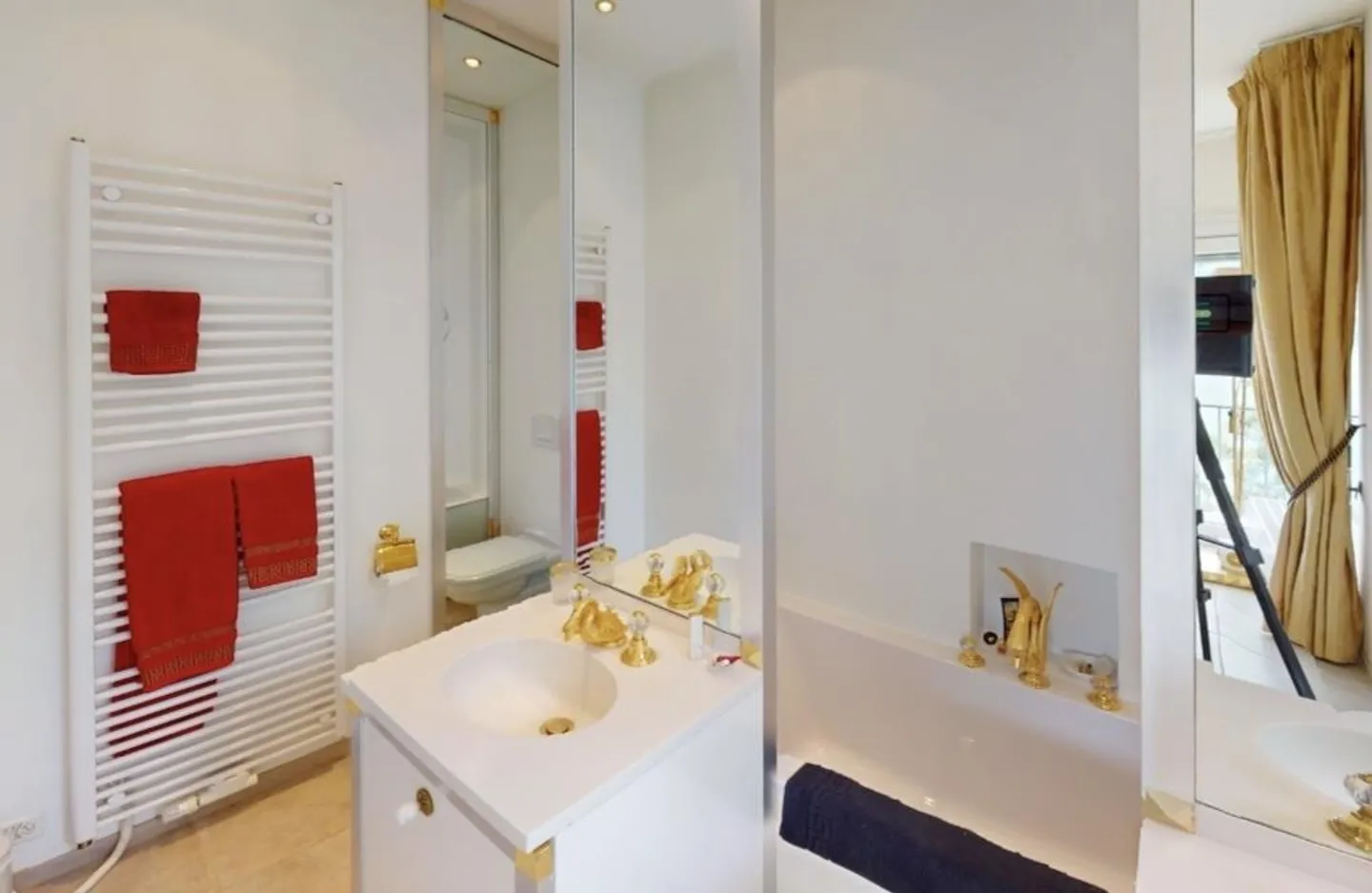 Luxury Villa with Botanical Garden - Photo 18 of 30