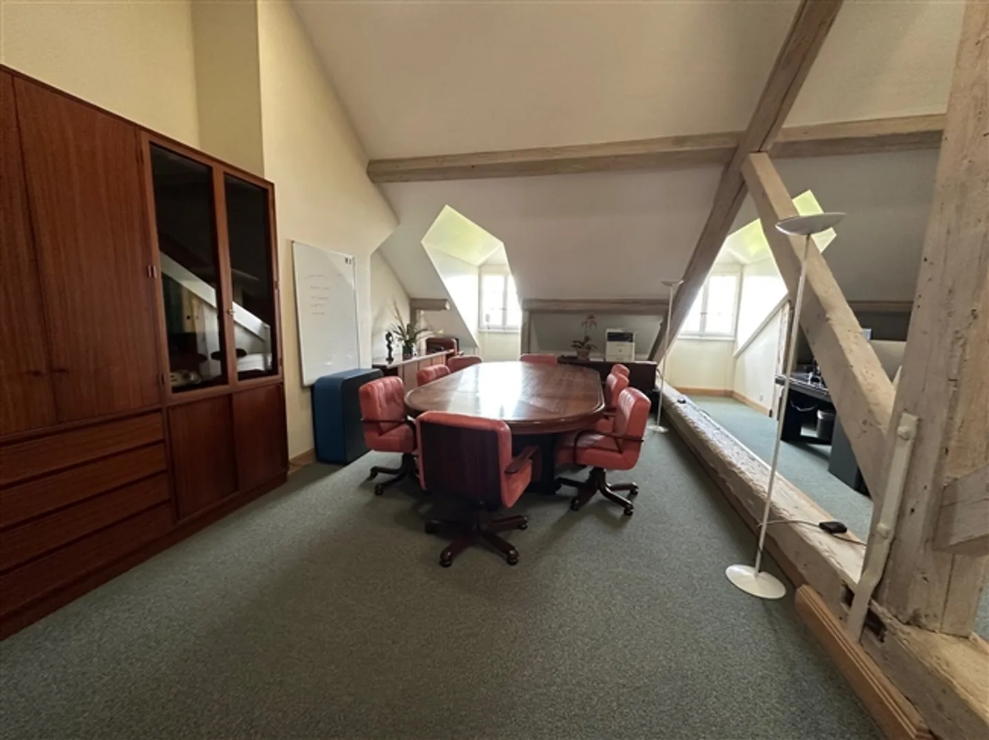 Representative Offices with Lake View - Photo 5 of 9