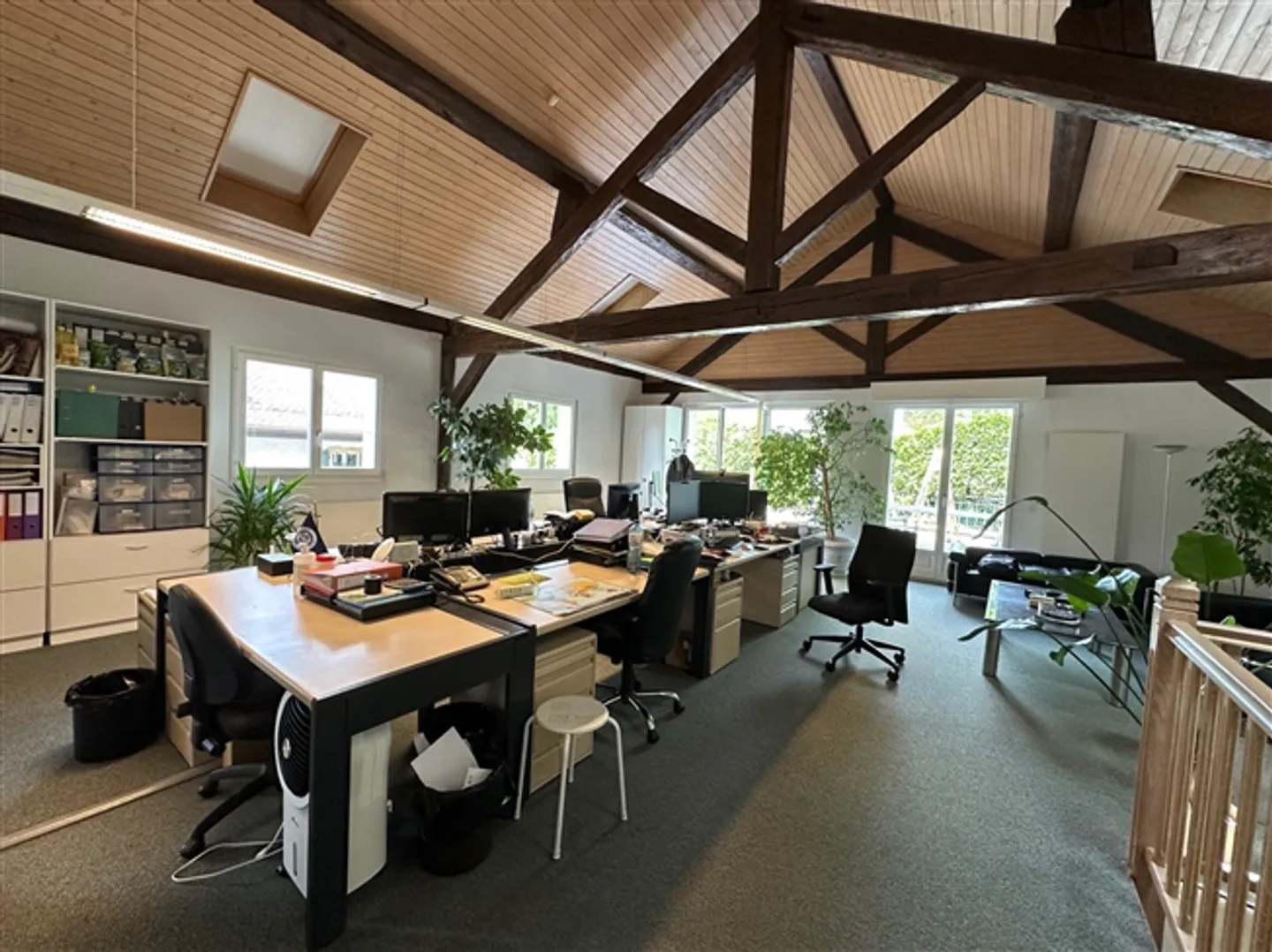 Representative Offices with Lake View - Photo 6 of 9