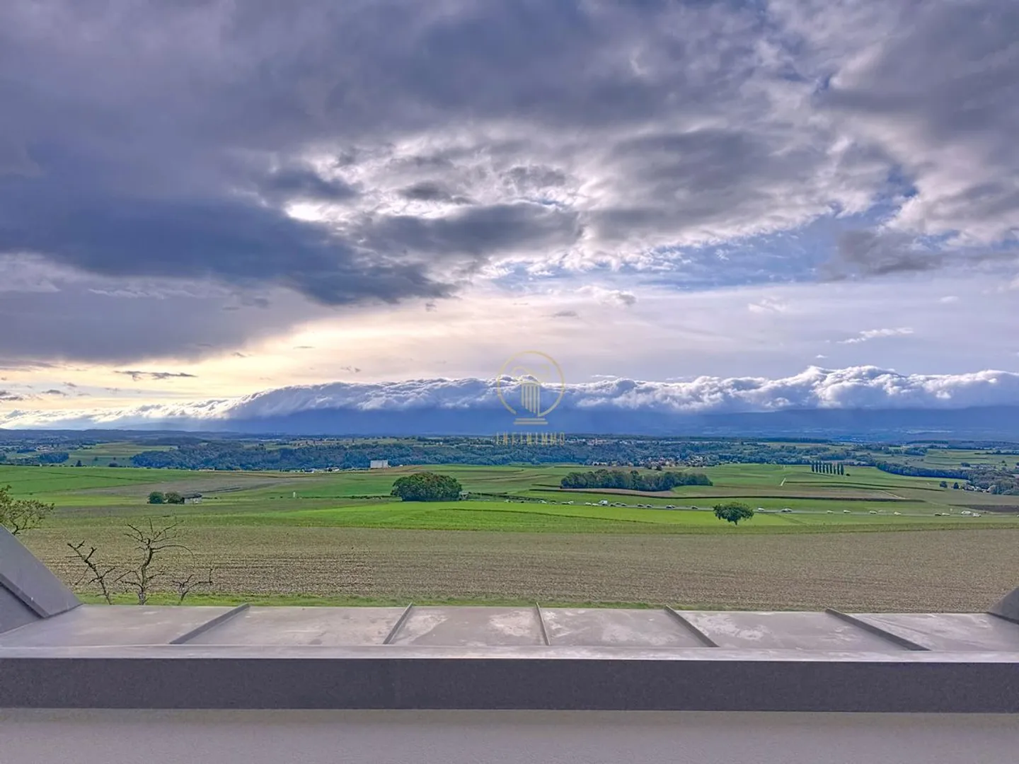 Appartamento moderno con terrazza - Foto 2 di 13