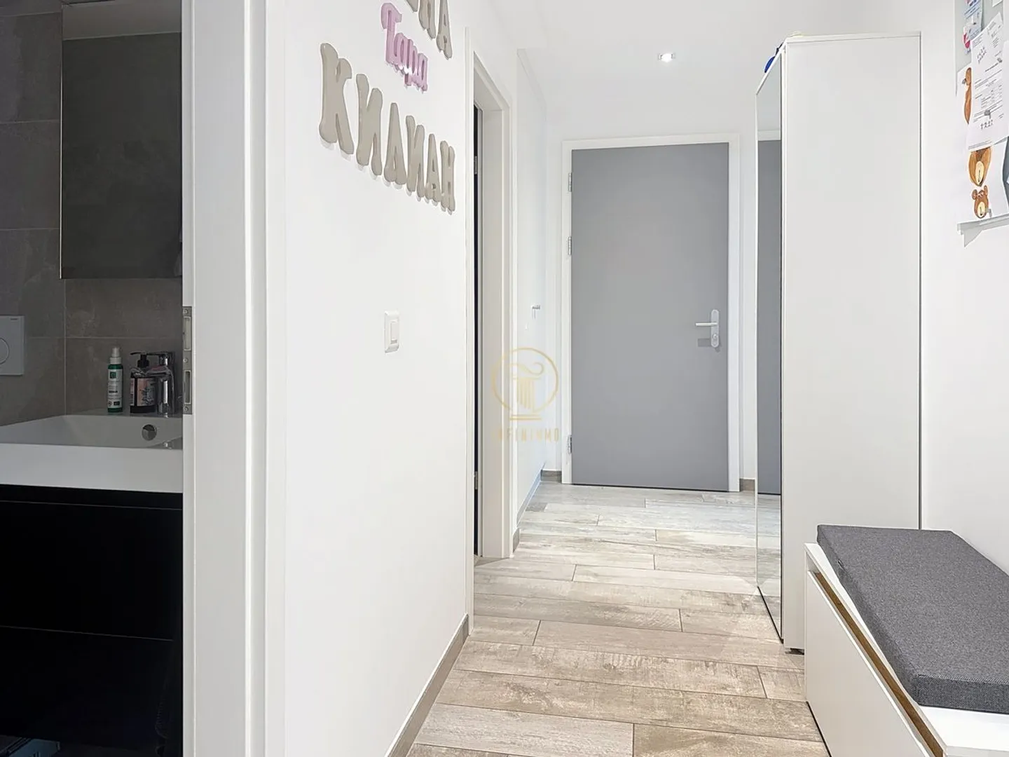 Appartamento moderno con terrazza - Foto 8 di 13
