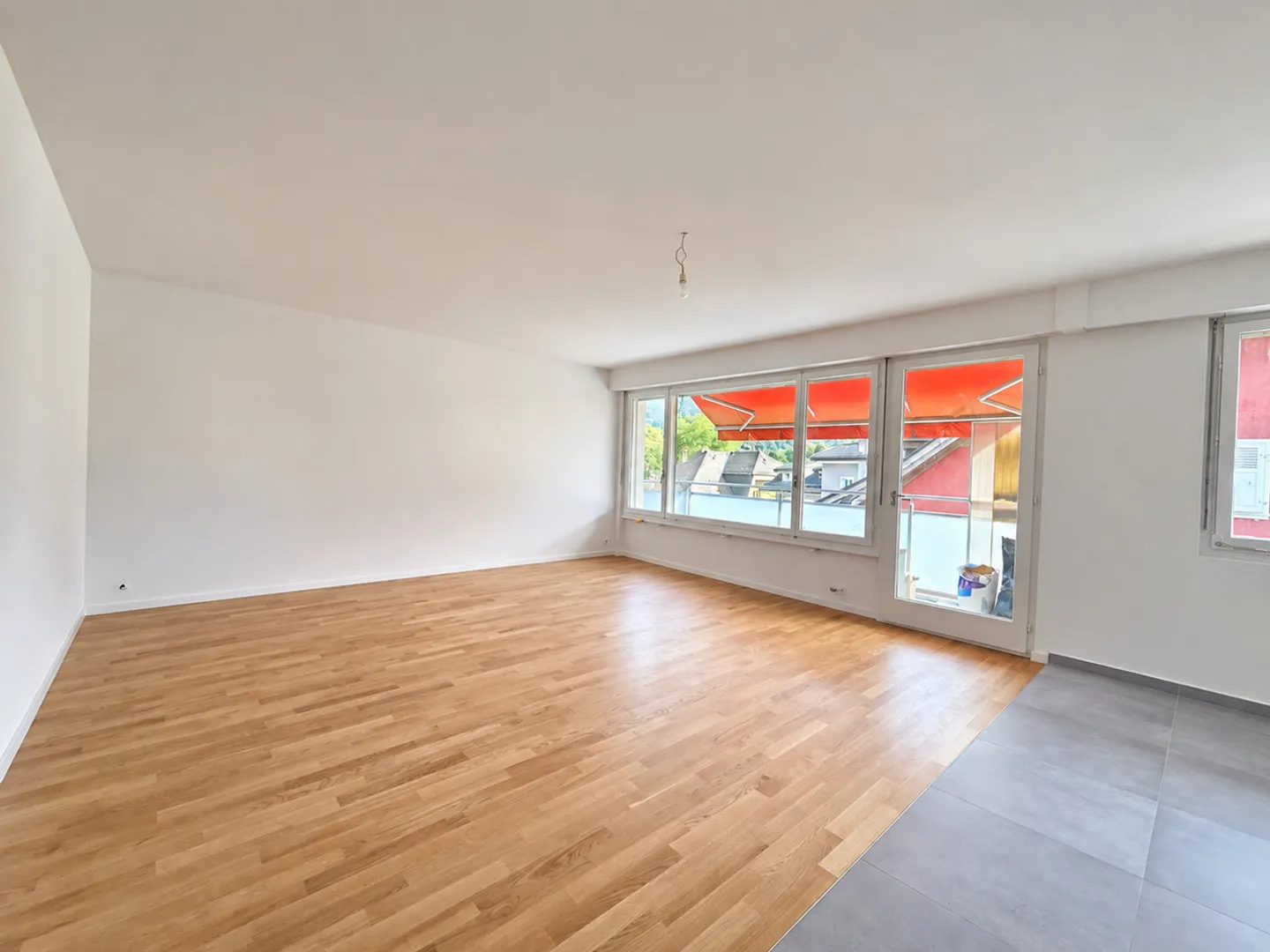 Helle 3-Zimmer-Wohnung in Bex - Foto 2 von 6