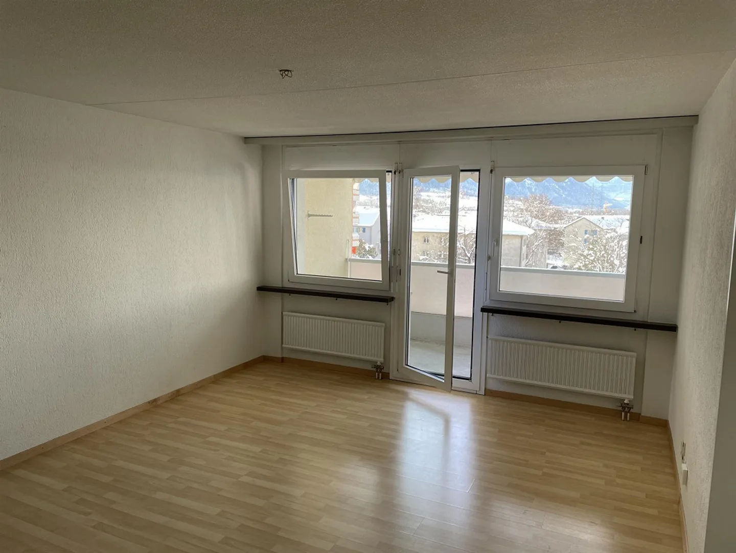 Belle appartement de 2 pièces avec vue - Photo 5 sur 8