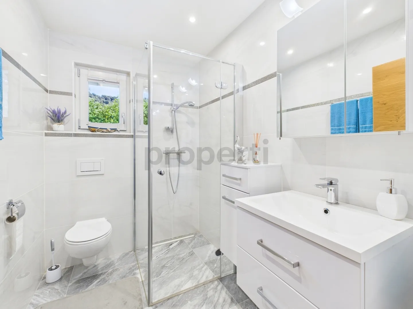 Quiet and idyllic living, with mountain and lake views of Lake Lugano - Photo 10 of 13