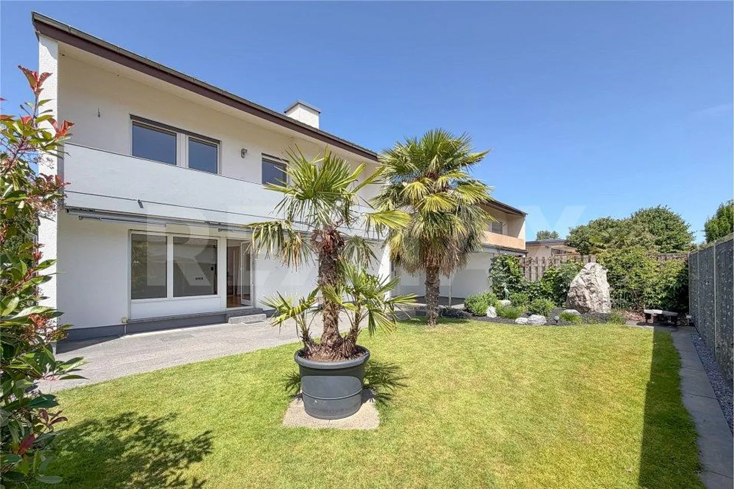 Stylish 5.5 Room Single Family Home with lovingly designed garden in Möhli... - Photo 1 of 13