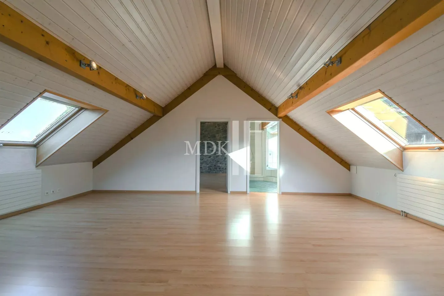 House for sale - Photo 2 of 31